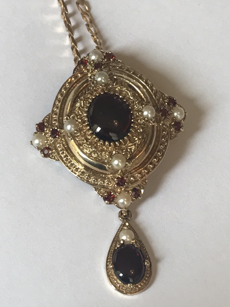 GARNET & PEARL DROP BROOCH / PENDANT 9ct GOLD - Image 2 of 2