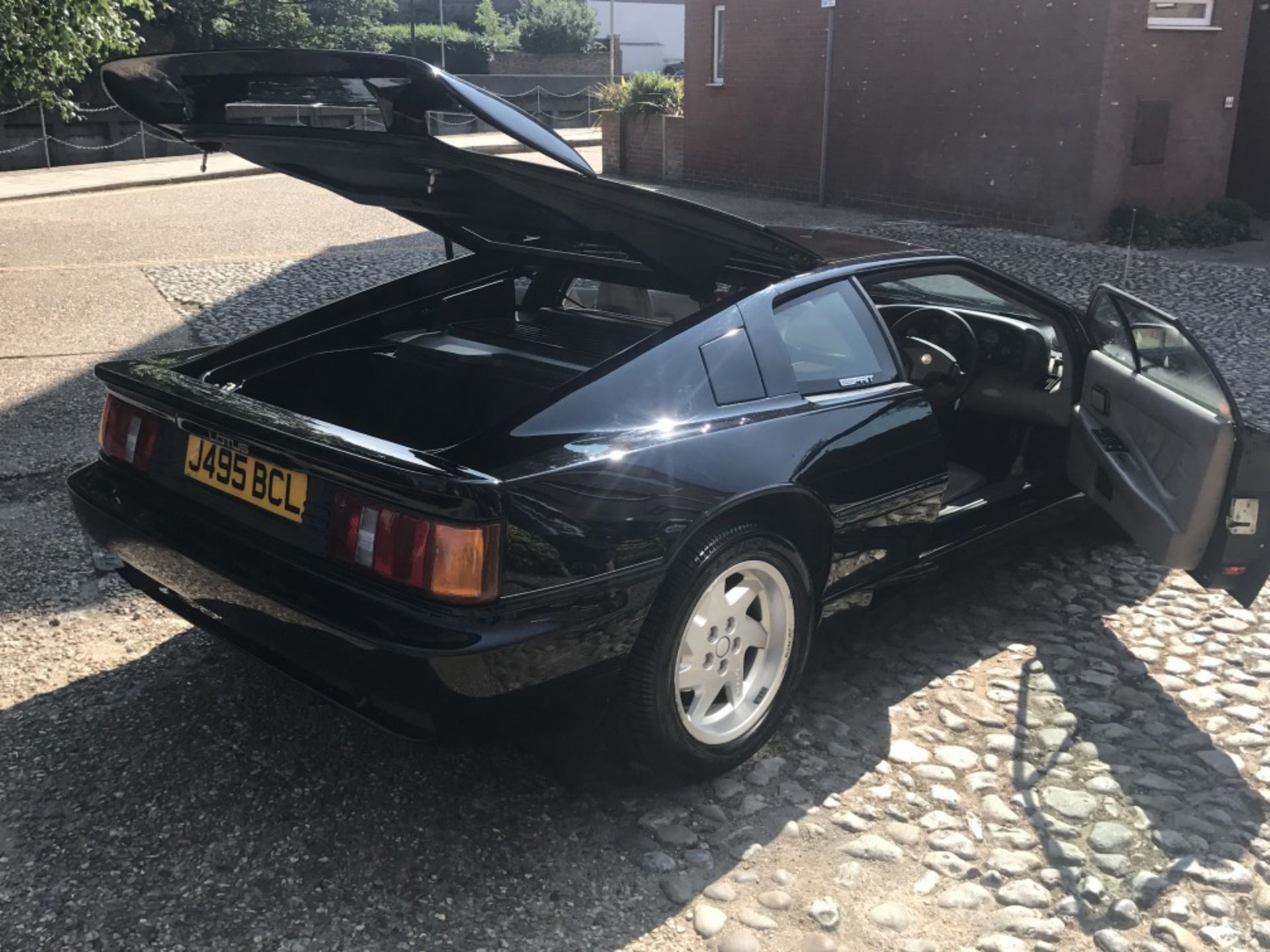 LOTUS ESPRIT TURBO 21k MILES - COLLECTORS CAR - Image 76 of 104