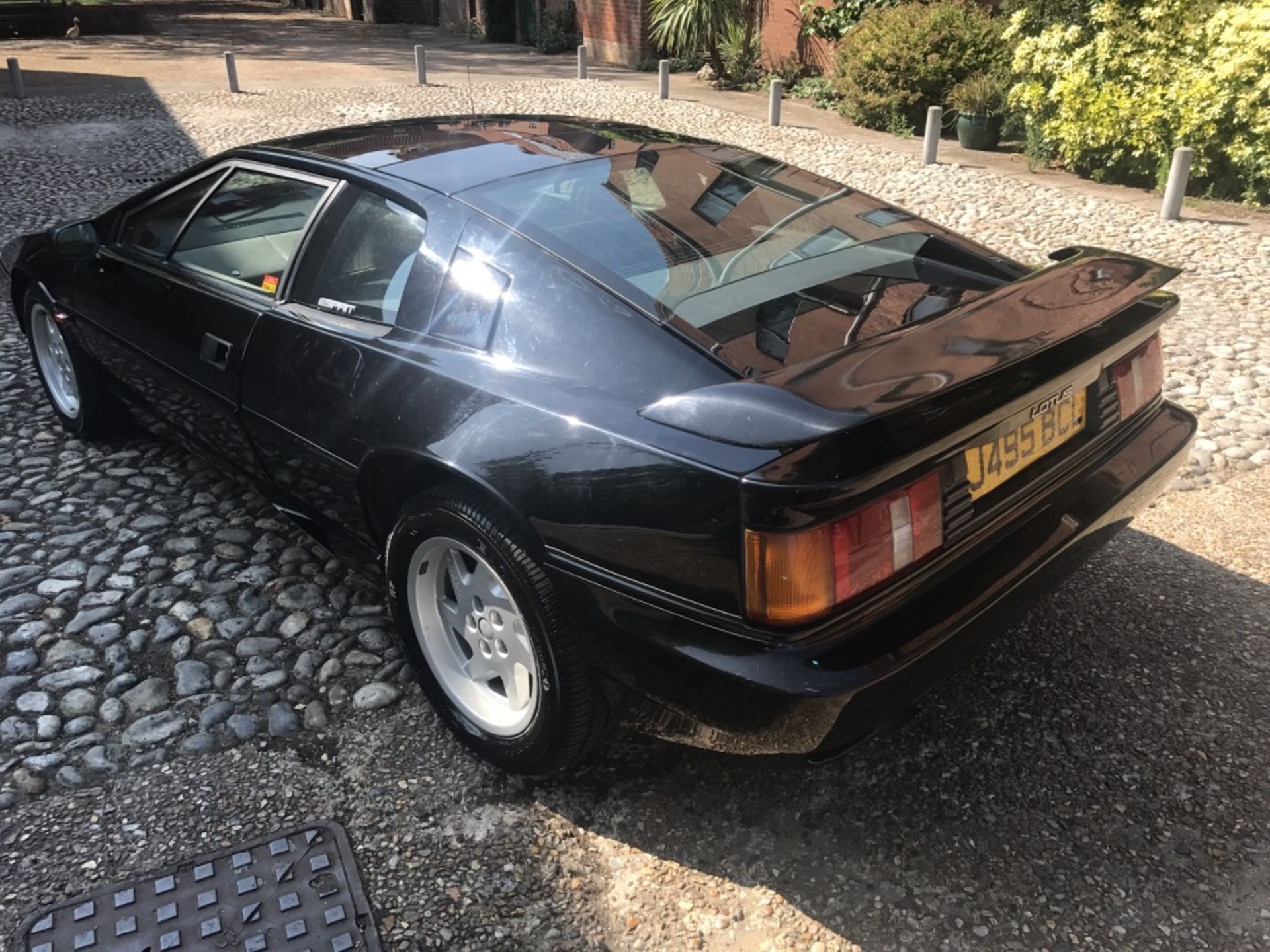 LOTUS ESPRIT TURBO 21k MILES - COLLECTORS CAR - Image 25 of 104