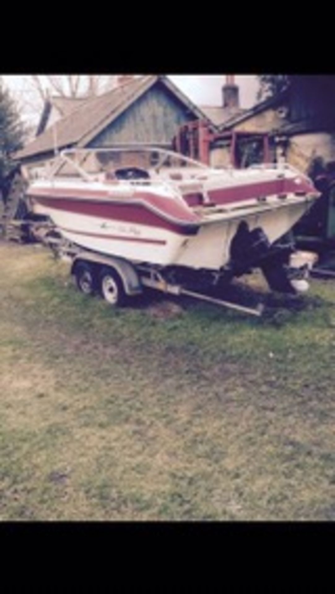 V6 POWERED SPEED BOAT WITH INDESPENSION ROLLER COASTER TRAILER - Image 2 of 12