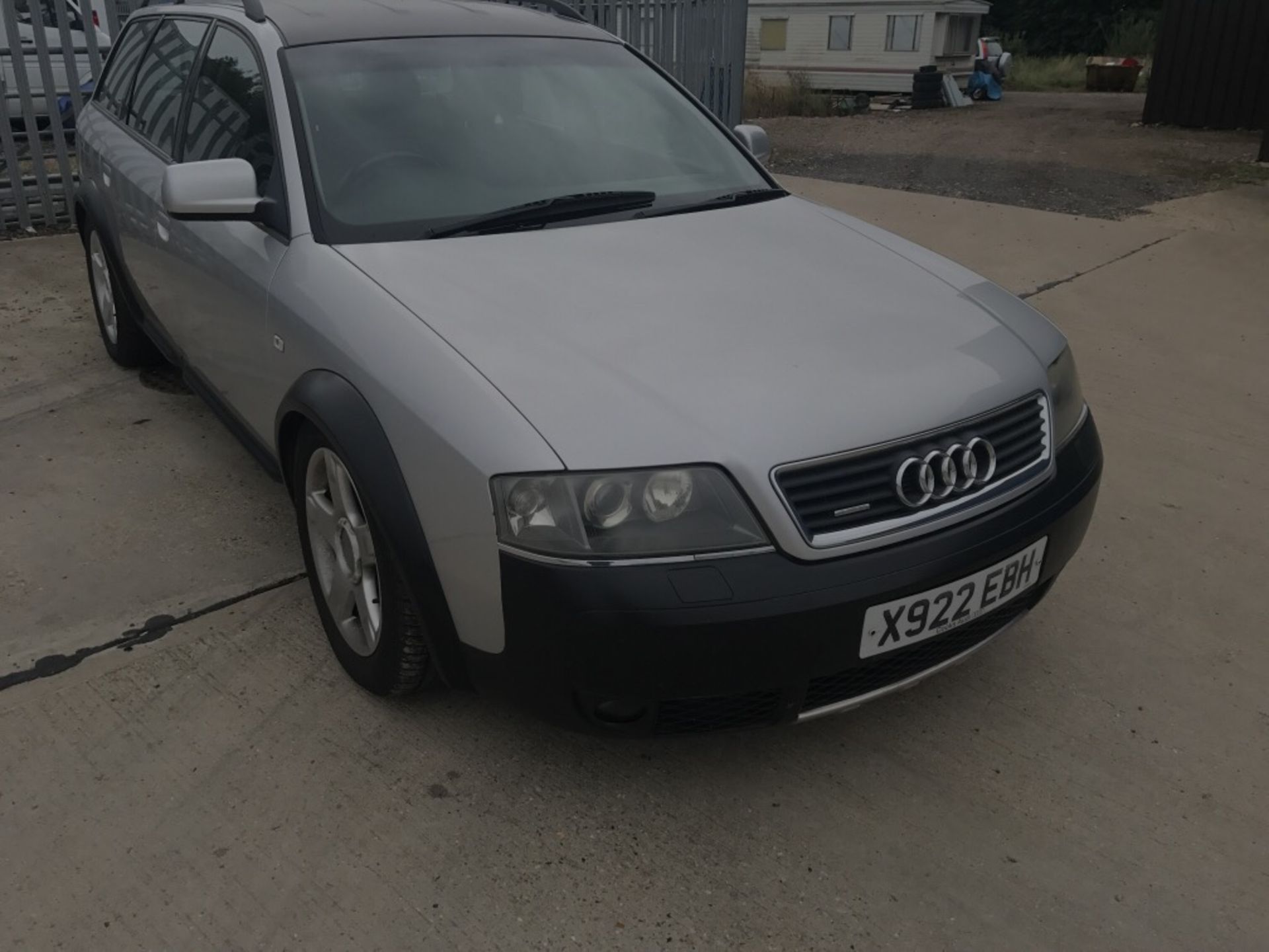 AUDI A6 ALLROAD PETROL QUATTRO AUTO ESTATE 2671cc **NO RESERVE** - Image 4 of 15