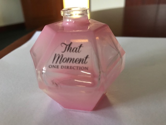 1 x Pallet of That Moment One Direction perfume bottles (approx 6000 bottles)