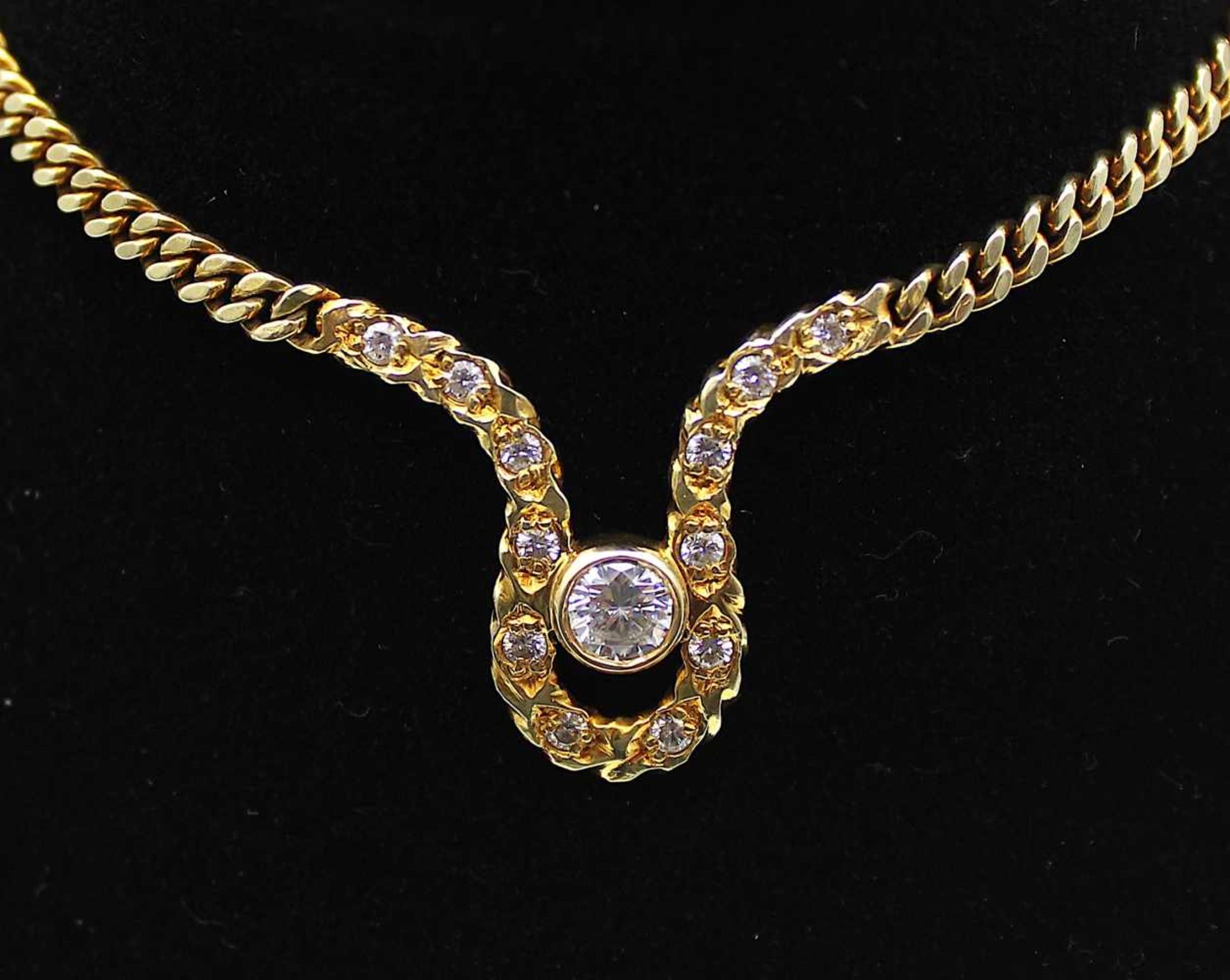 Collier in 585er Gelbgold gearbeitet mit 12 Brillanten, gesamt ca. 0,48 ct, Qualität: VVS1 - VVS2, - Bild 2 aus 2