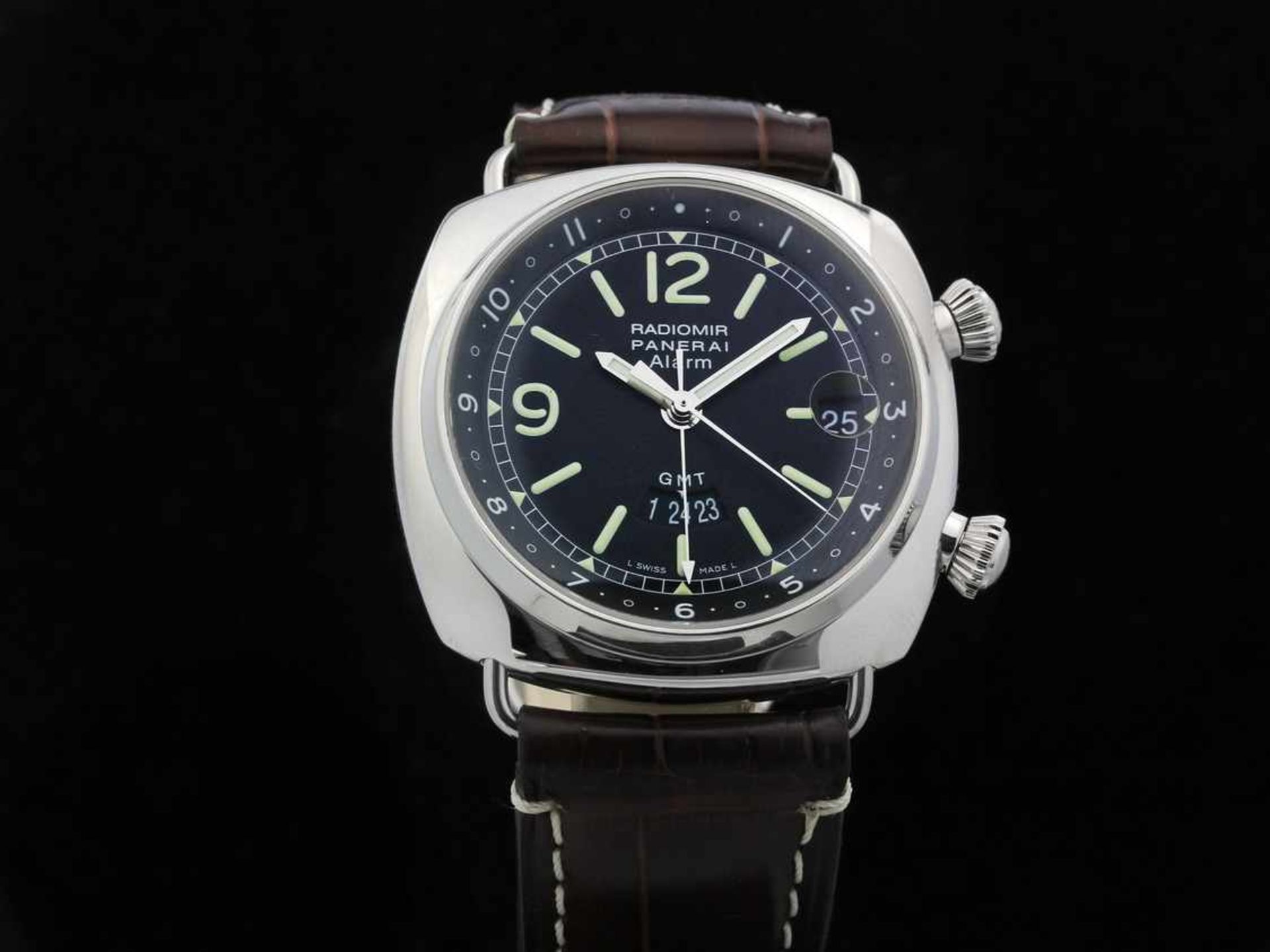 Panerai Radiomir GMT/ AlarmHerrenarmbanduhr mit schwarzem Lederband, Ref. Pam 98. Die Uhr ist in - Image 3 of 3