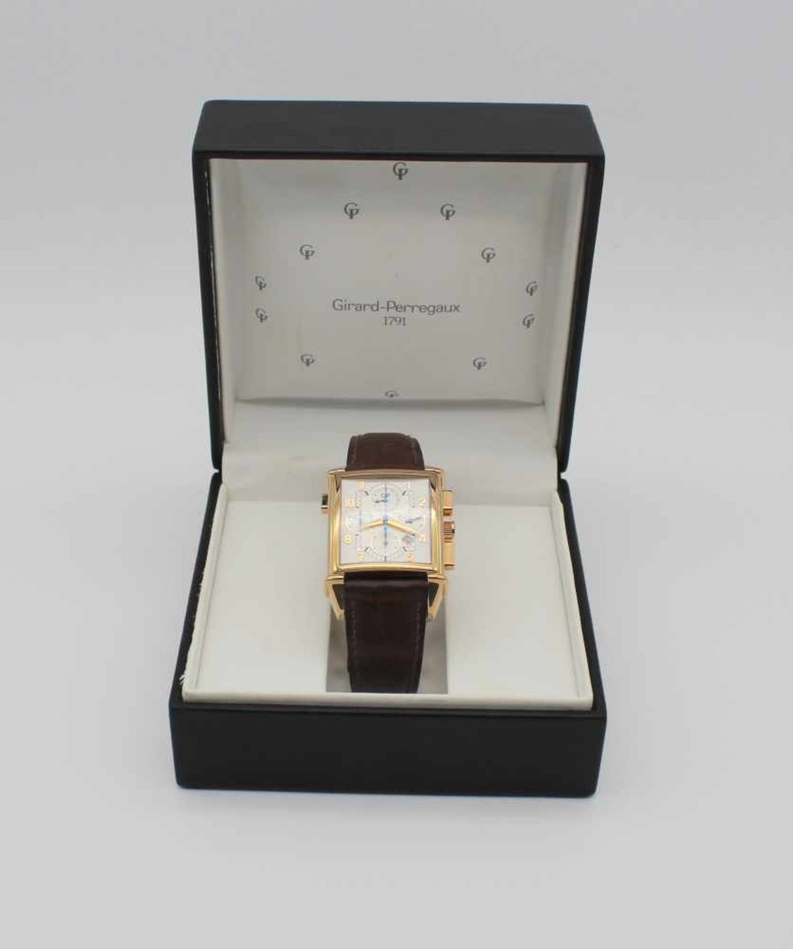 Girard Perregaux Vintage 1945 Herrenarmbanduhr in 750er Gold gearbeitet mit einem Lederarmband, Ref. - Bild 2 aus 4