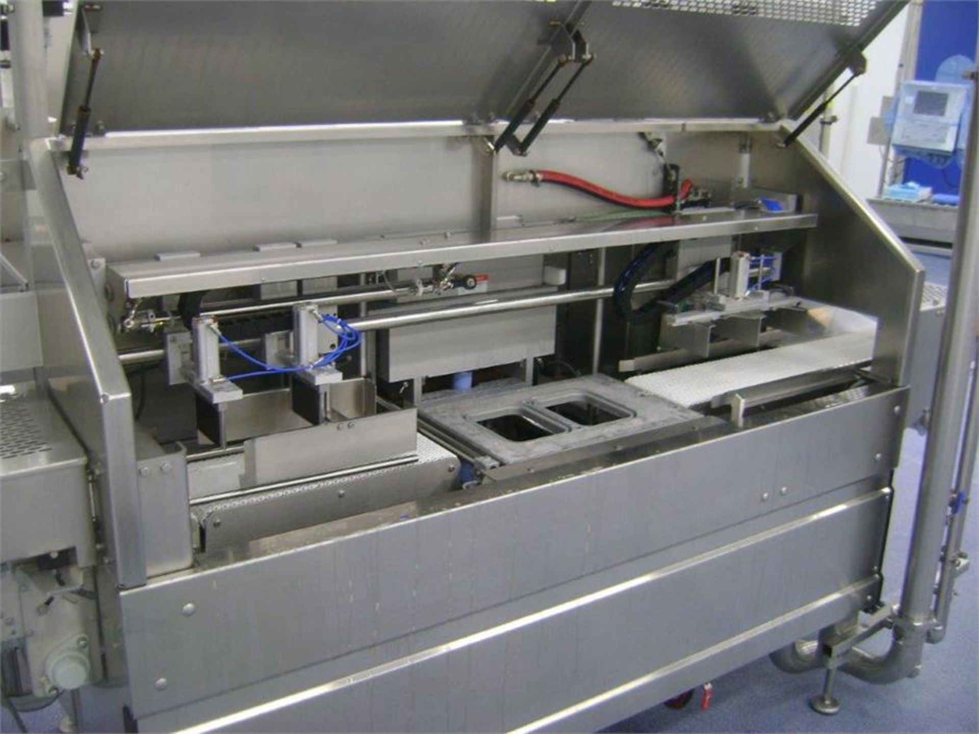 MULTIVAC T350 TRAYSEALER - Image 2 of 4