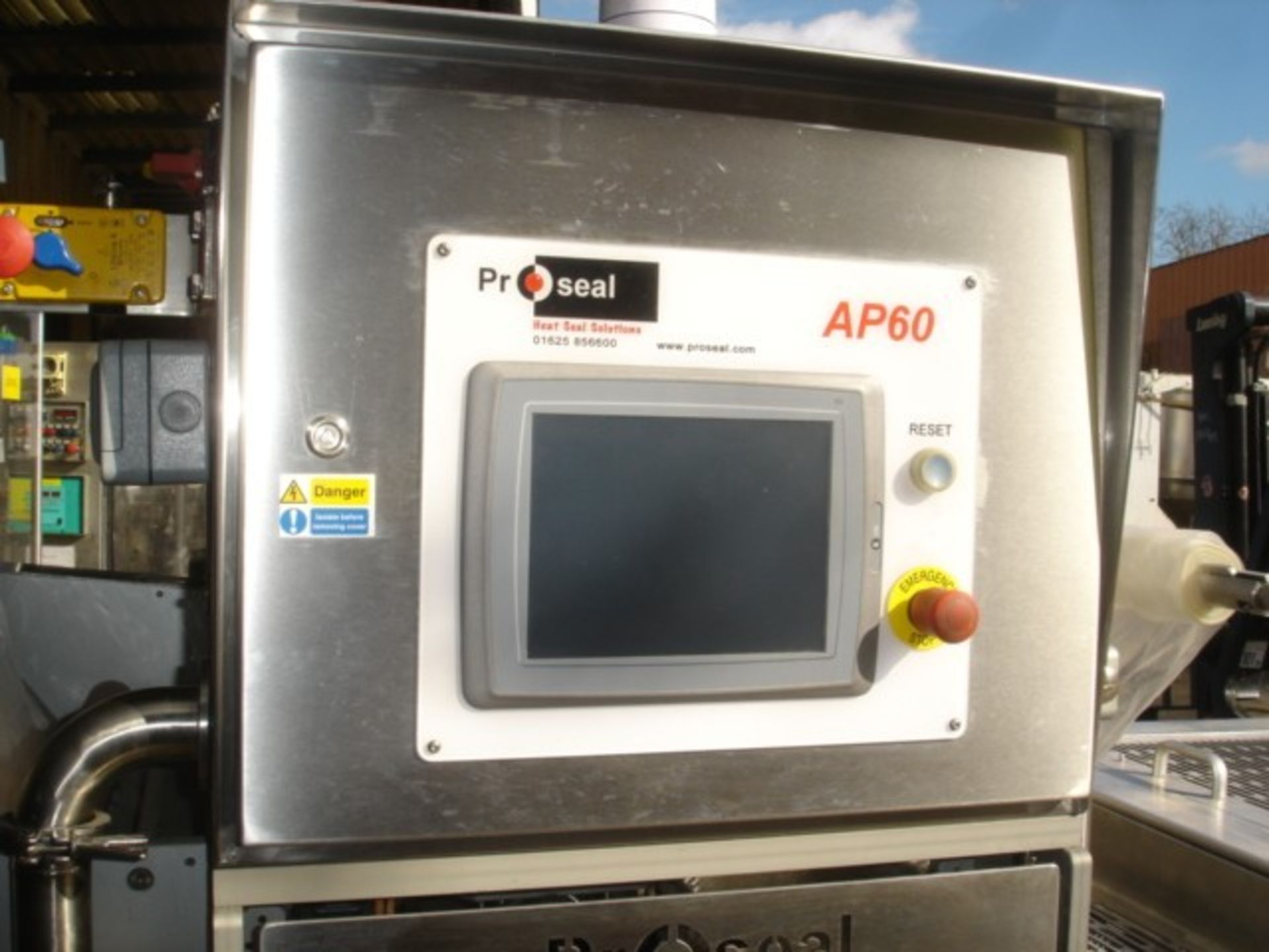 PROSEAL SEALING MACHINE - Image 7 of 10