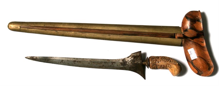 An Eastern dagger, probably an Indonesian Buginese kris, with foreshortened blade and ornately - Image 2 of 2