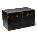 A vintage travel trunk, 100cms (39ins) wide.