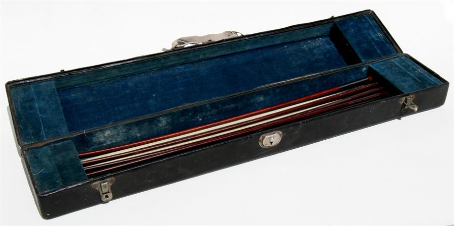 A violin bow travel case containing four violin bows. - Image 2 of 3