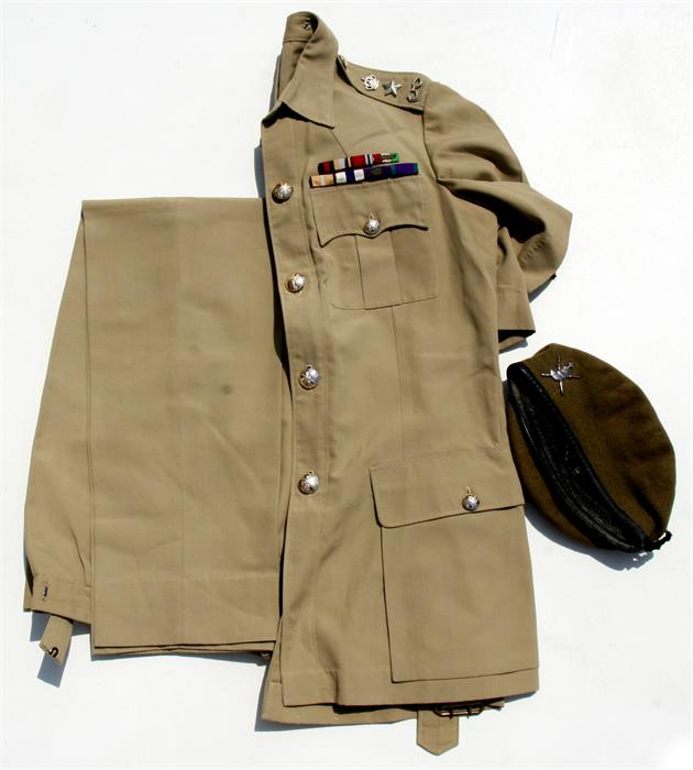 Lieutenant Colonel V. Robinson, His Sultan of Oman Armed Forces uniform, comprising Jacket, Trousers