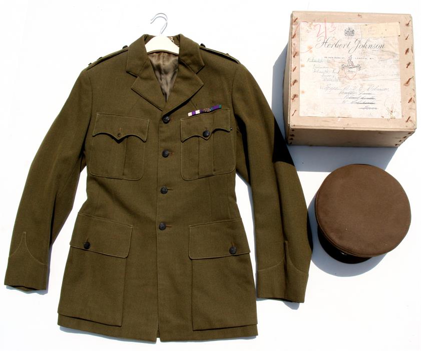 Lieutenant Colonel V. Robinson, His 6th Gurkha Rifles khaki Jacket and boxed cap