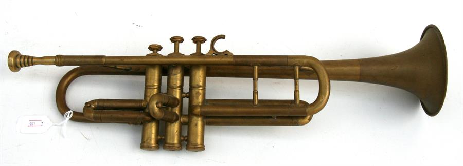 A Besson & Co. brass trumpet, numbered H75983, 52cms (20.5ins) long. - Bild 3 aus 3