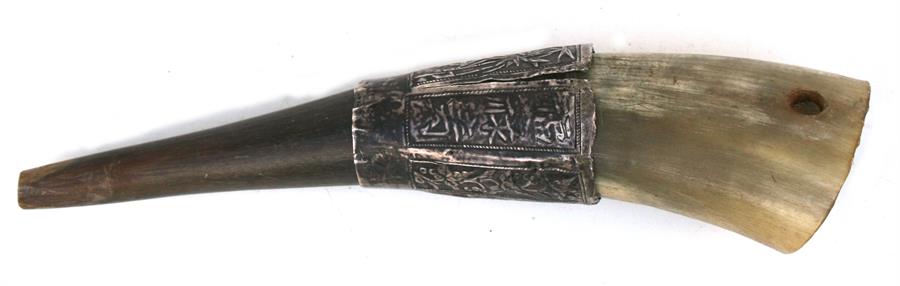 A Chinese horn powder flask with white metal mount, decorated with flowers and calligraphy, 19cms ( - Image 2 of 2