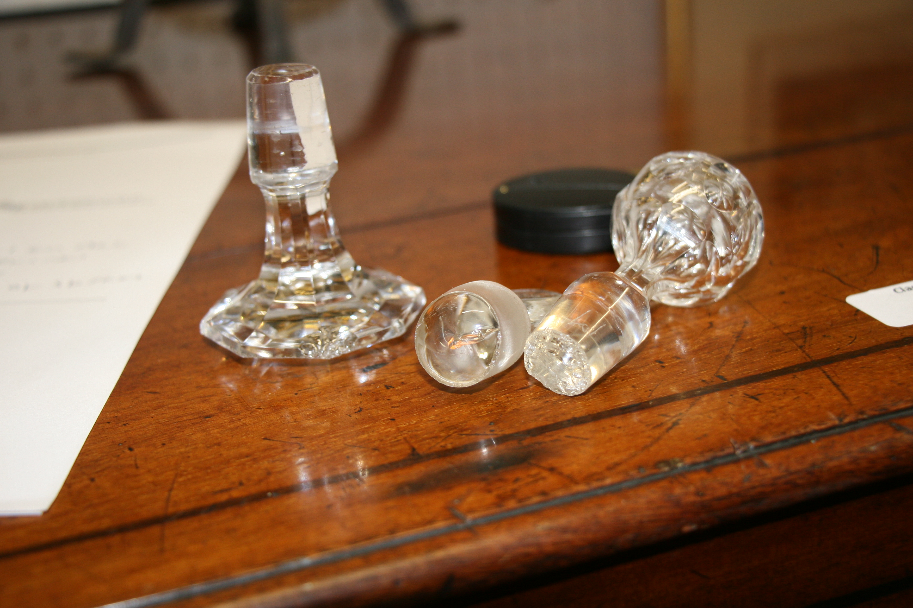 A large quantity of 19th century and later decanters (quantity). Condition Report Decanters all good - Image 2 of 2