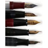 A group of five fountain pens, to include a Conway Stewart 84 and a Wyvern 690 (5).