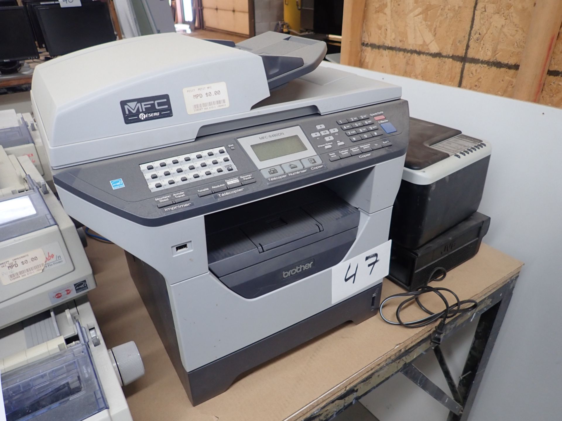 LOT OF PRINTERS, COMPUTER, FAX, ETC (5 PIECES) / LOT D'IMPRIMANTES, ORDINATEUR, TÉLÉCOPIEUR, ETC (