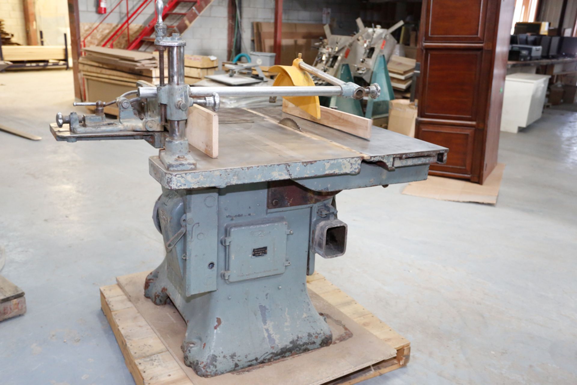 WADKIN 14" TABLE SAW, 28" X 44" TABLE SIZE, 550 VOLTS/3 PHASES, S/N: PK1823 / BANC DE SCIE WADKIN - Image 2 of 4