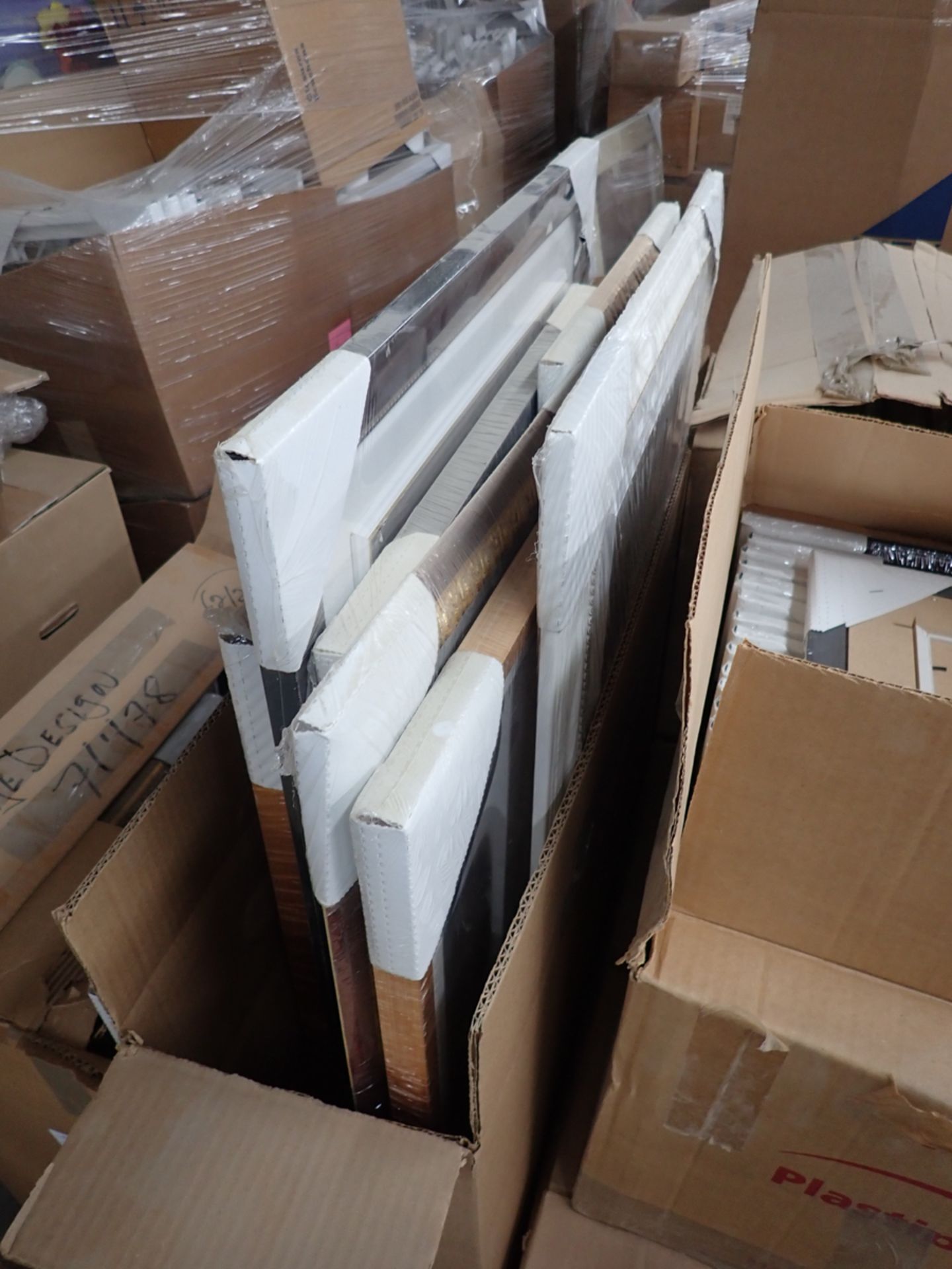 LOT OF ASSORTED BLANK FRAMES / LOT DE CADRES (+300 PIECES) - Image 5 of 20