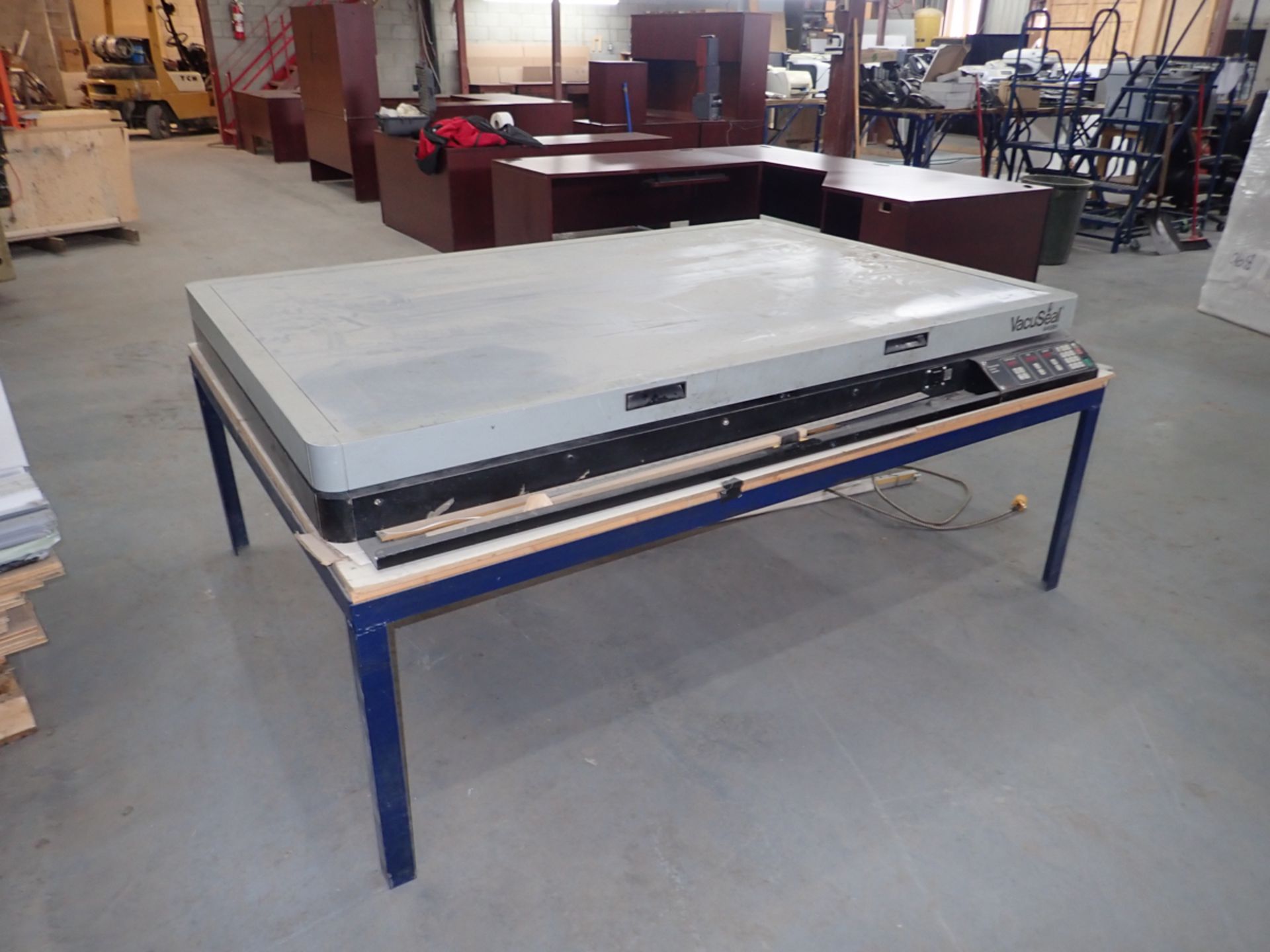 VACU SEALV ACUUM PRESS MOD. 4468M, 44" X 68" CAP., 230V/ 1 PHASE, W/ VACUUM PUMP / PRESSE À VACUUM - Image 2 of 5