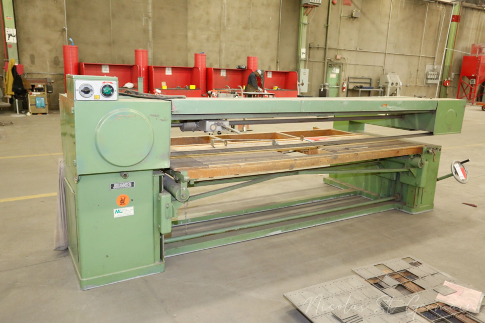 JOHANNSEN 12 FT BELT SANDER MOD. T88 (300)