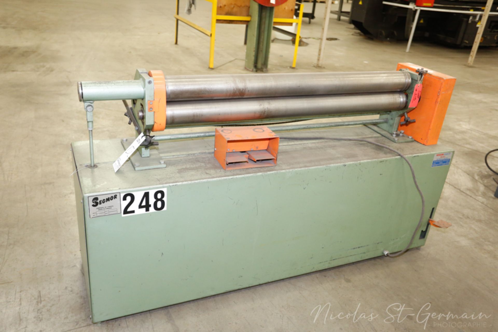 SEGMOR INITIAL PINCH BENDING ROLL / ROULEAU, 48" CAP. 4" ROLL DIA. (248)