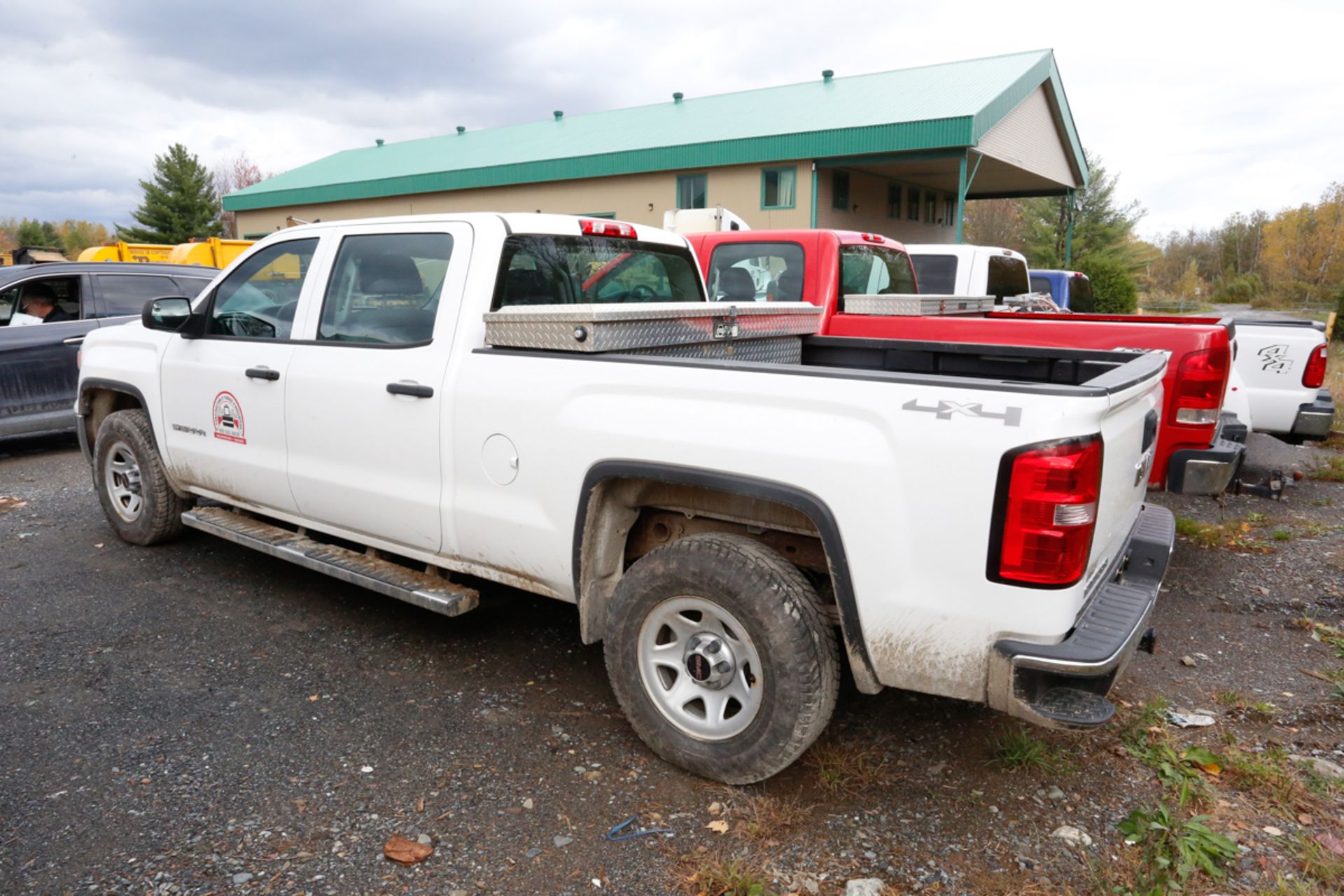 CAMIONNETTE "PICK-UP" GMC SIERRA 1500, 4 X 4, 4 PORTES, MOTEUR 5.3 LITRES A ESSENCE, 118 300 KM, S/ - Image 2 of 3