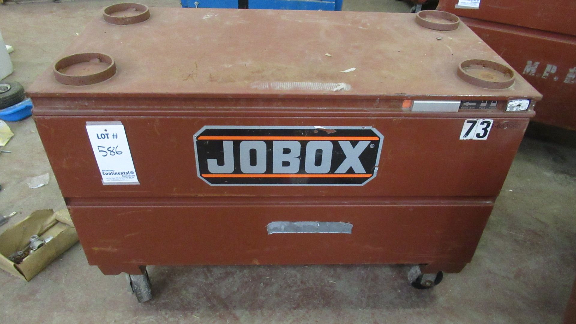 MOBILE METAL TRANSPORT BOX 48"X24"X24" / BOITE DE TRANSPORT MOBILE EN METAL