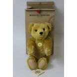 A modern Steiff bear, from the classic series in original box