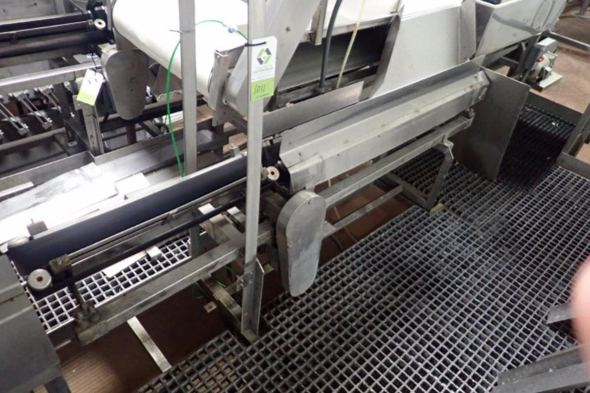 Easy speedy trough belt conveyor, 90 in. long, SS frame, motor and drive ** Rigging Fee: $200 ** - Image 2 of 4