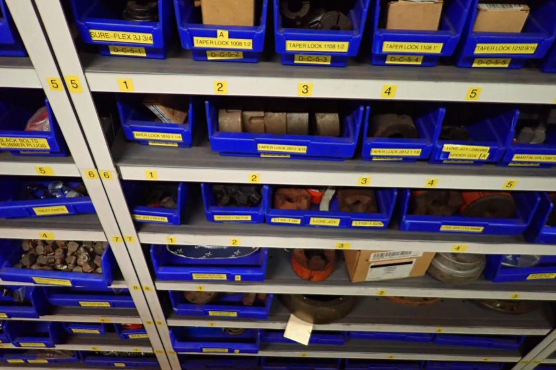 Contents only of 3 sections of shelving, conveyor parts, roller, clamps, springs, rod ends, hydrauli - Image 15 of 22