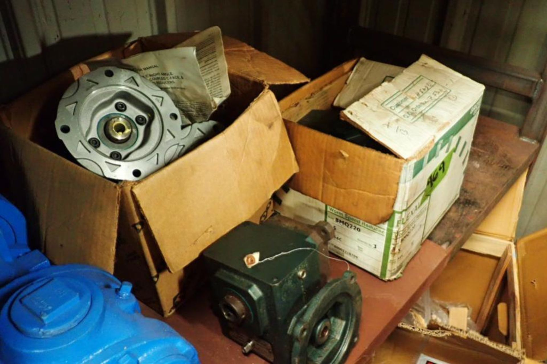 (15) assorted, gear reducers, and motors ** Rigging Fee: $25 ** - Image 7 of 9