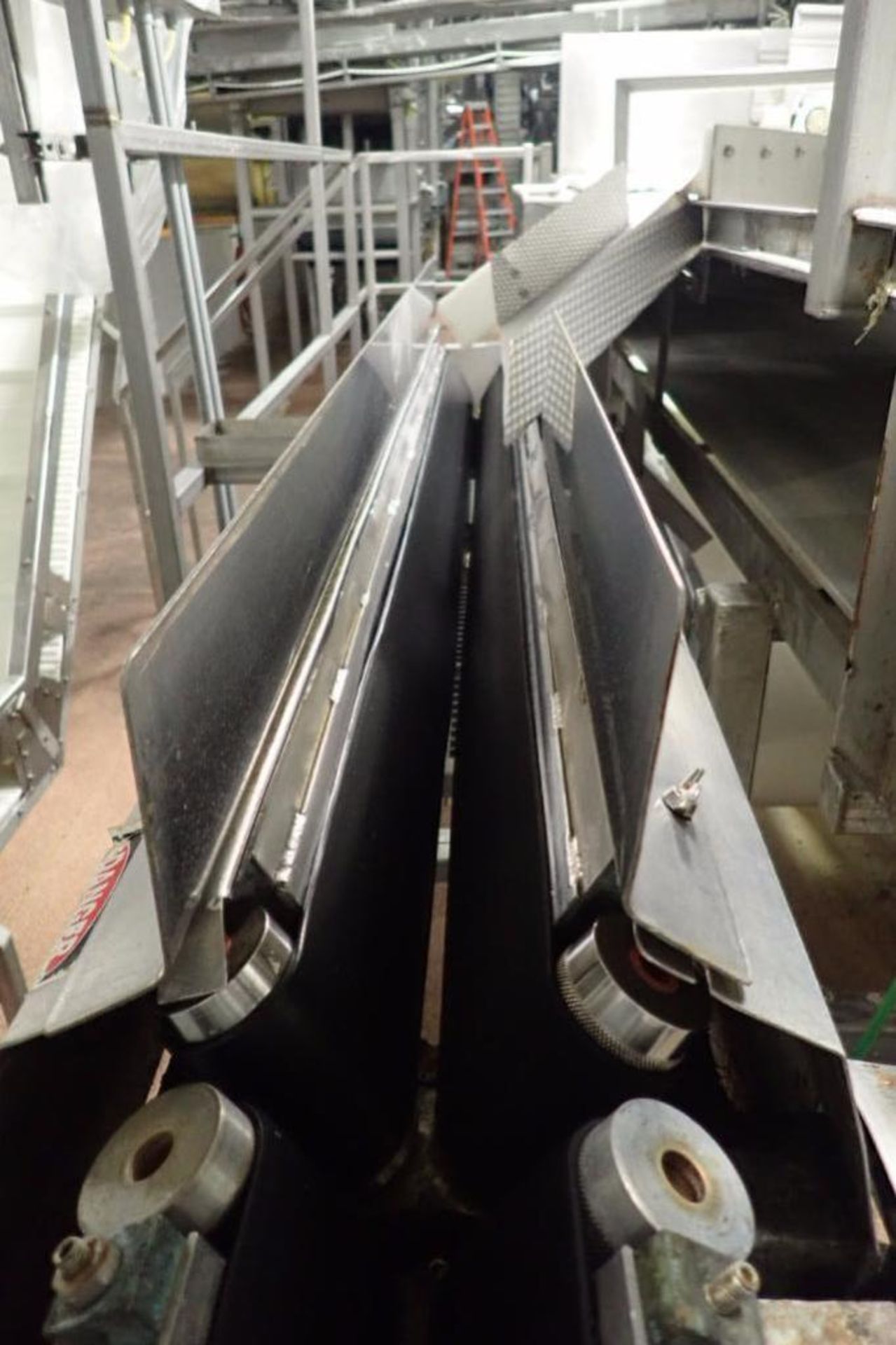Easy speedy v-trough belt conveyor, 90 in. long, SS frame, motor and drive ** Rigging Fee: $200 ** - Image 3 of 4