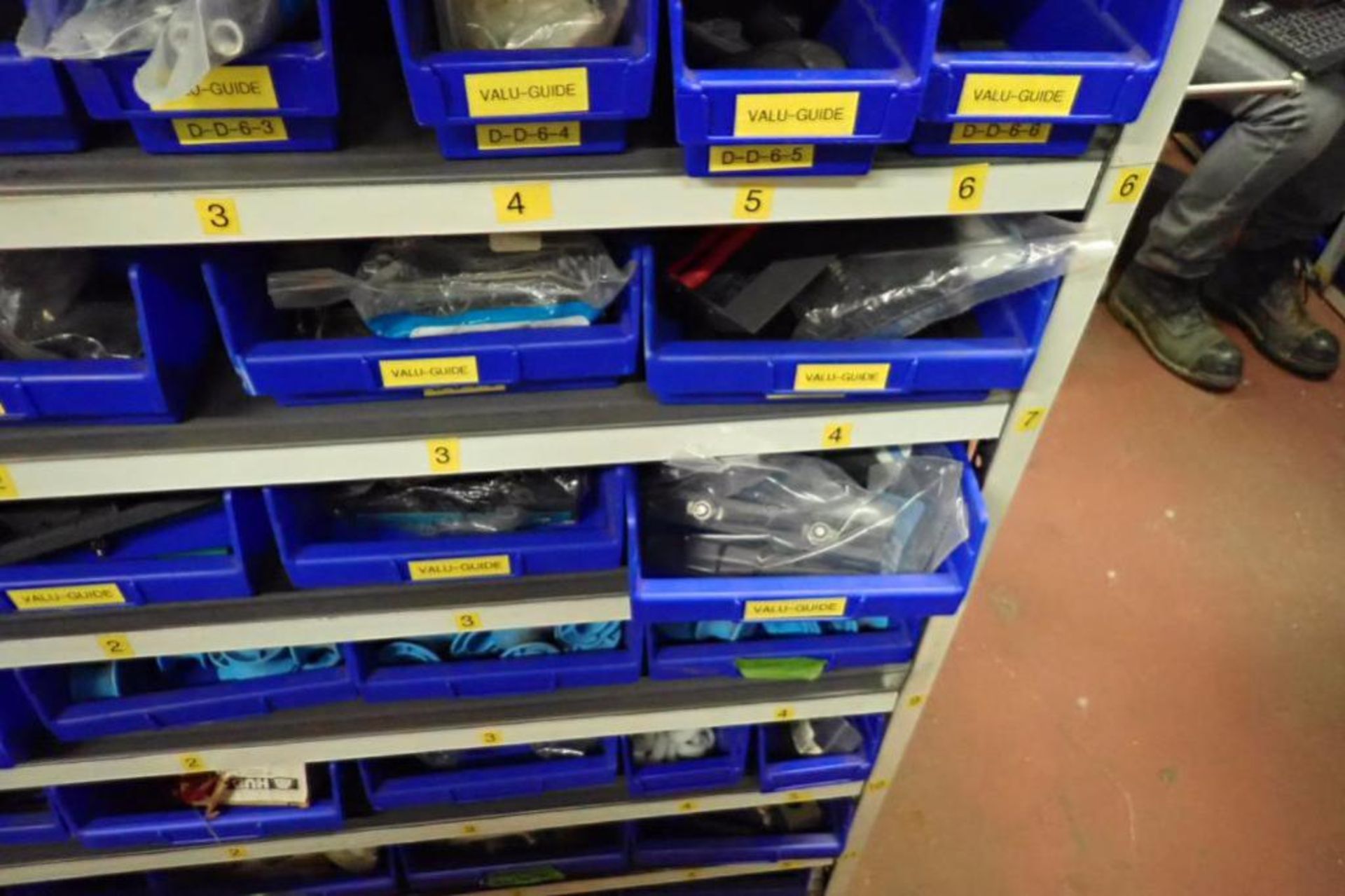 Contents only of 3 sections of shelving, conveyor parts, roller, clamps, springs, rod ends, hydrauli - Image 9 of 22