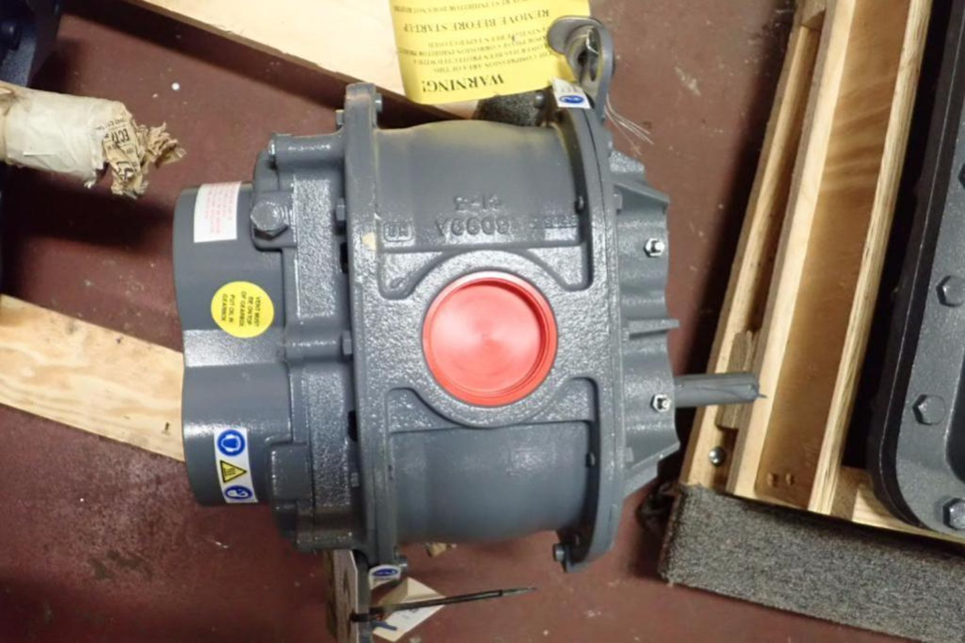 Unused Howden rotary lobe blower, part number 6510-90-2L, Model 45URAT-L ** Rigging Fee: $10 ** - Image 3 of 3