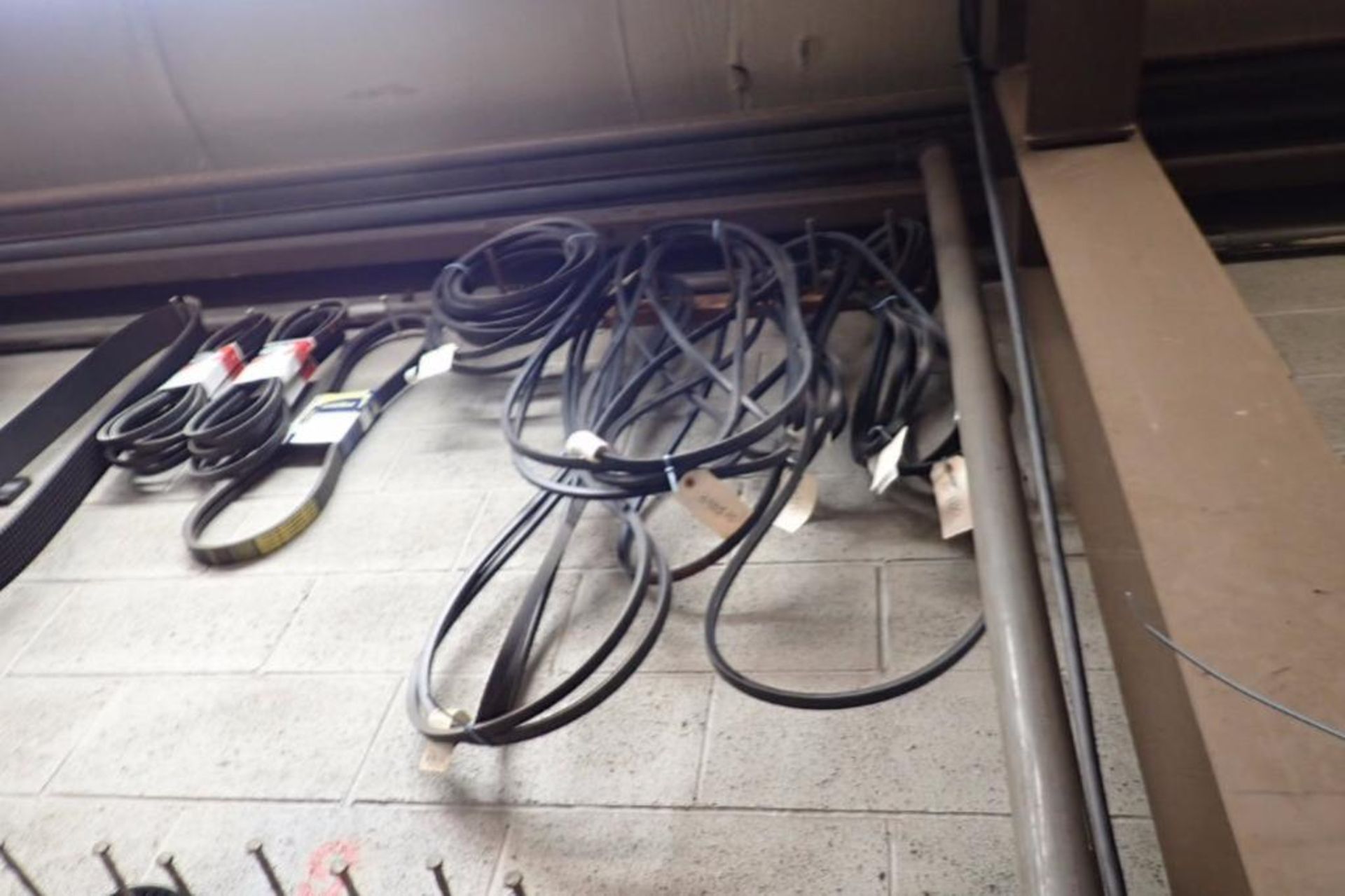 Contents only, assorted v-belts, ** Rigging Fee: $100 ** - Image 3 of 9