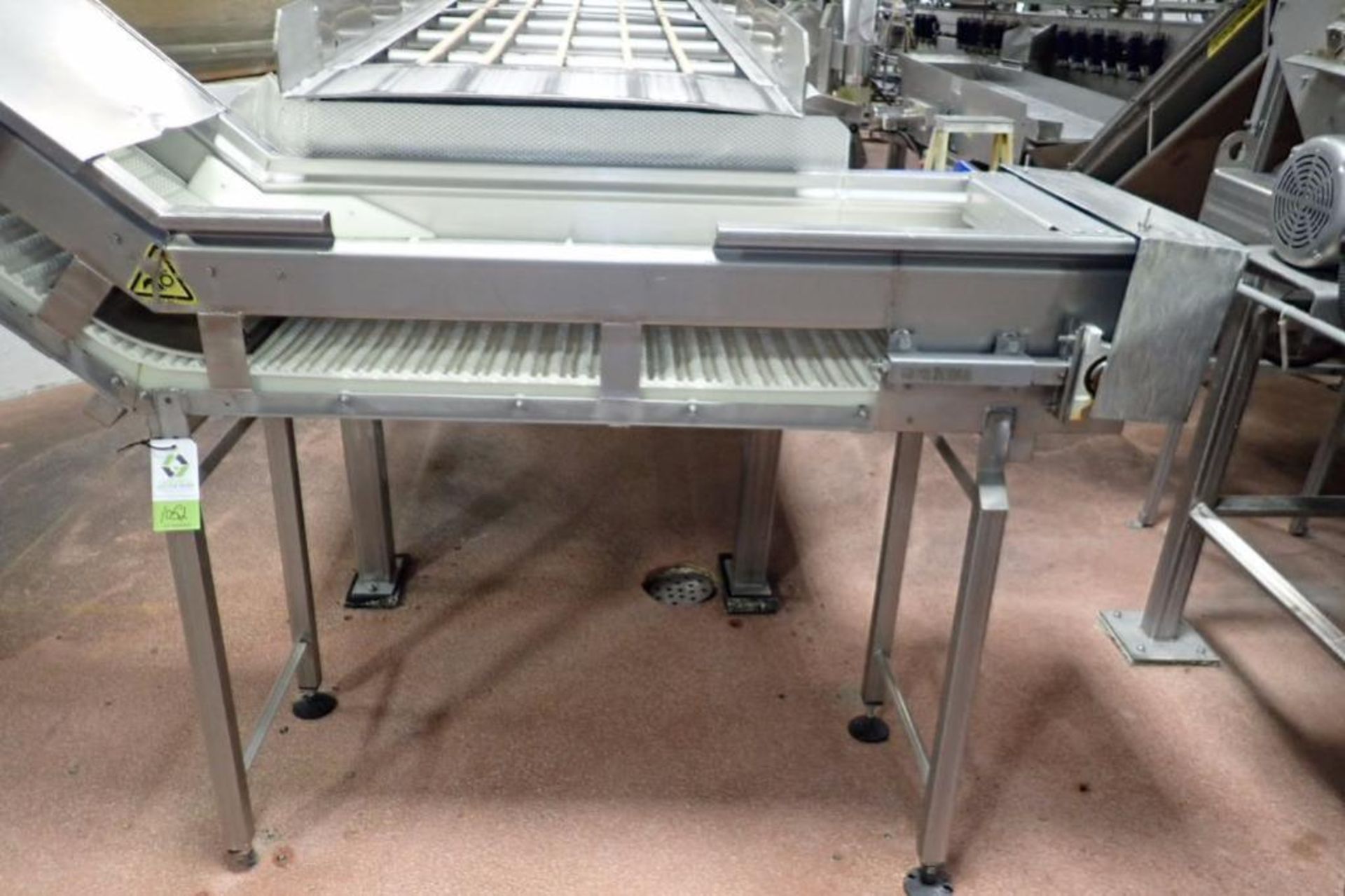 Incline conveyor, 24 ft. long x 18 in. wide x 54 in. infeed x 16 ft. discharge, SS frame, SS washdow - Image 2 of 7