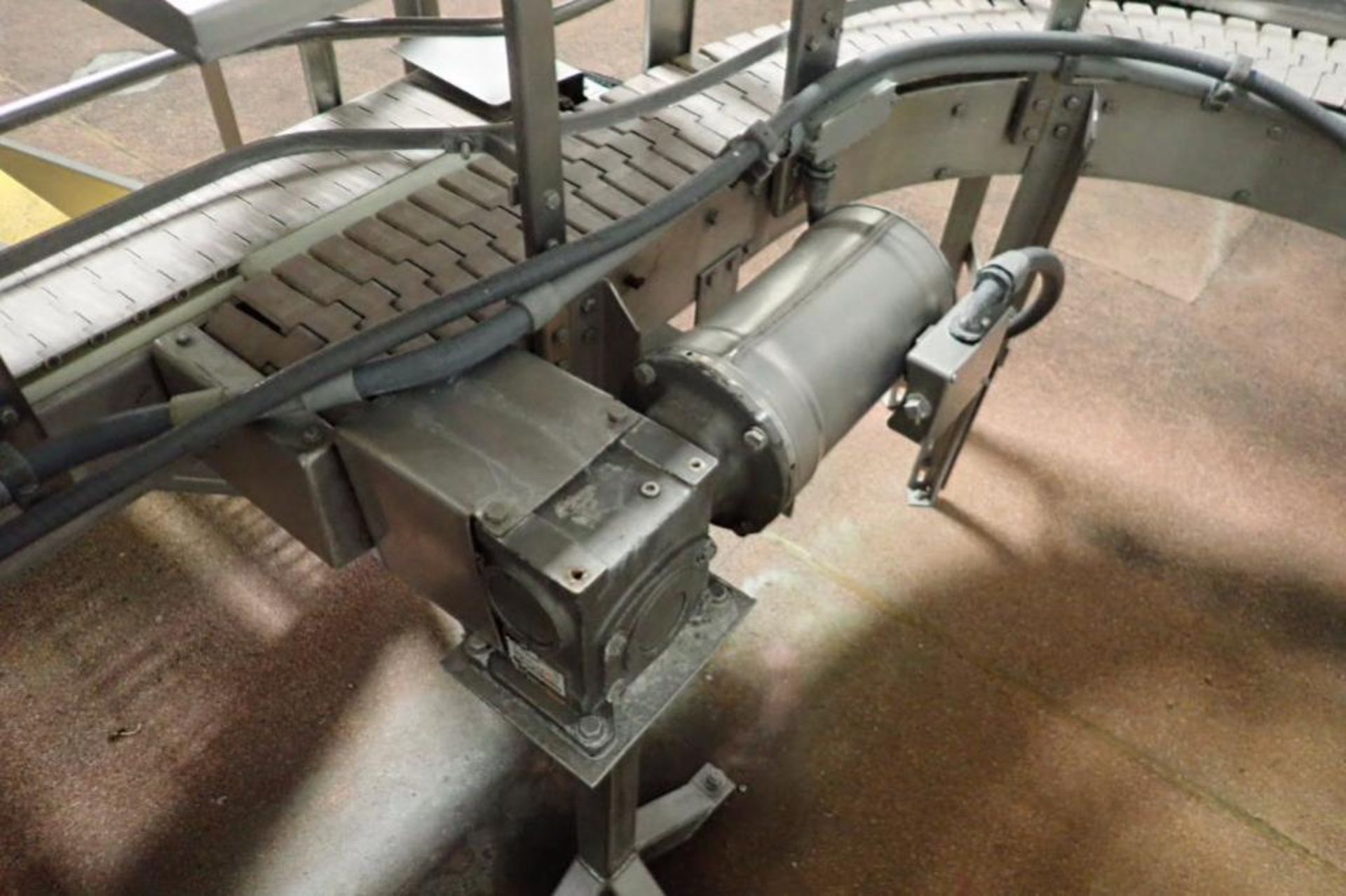 Nercon 180 degree conveyor, table top 7.5 in. wide belt, overall 144 in. long x 108 in. wide, SS fra - Image 4 of 5