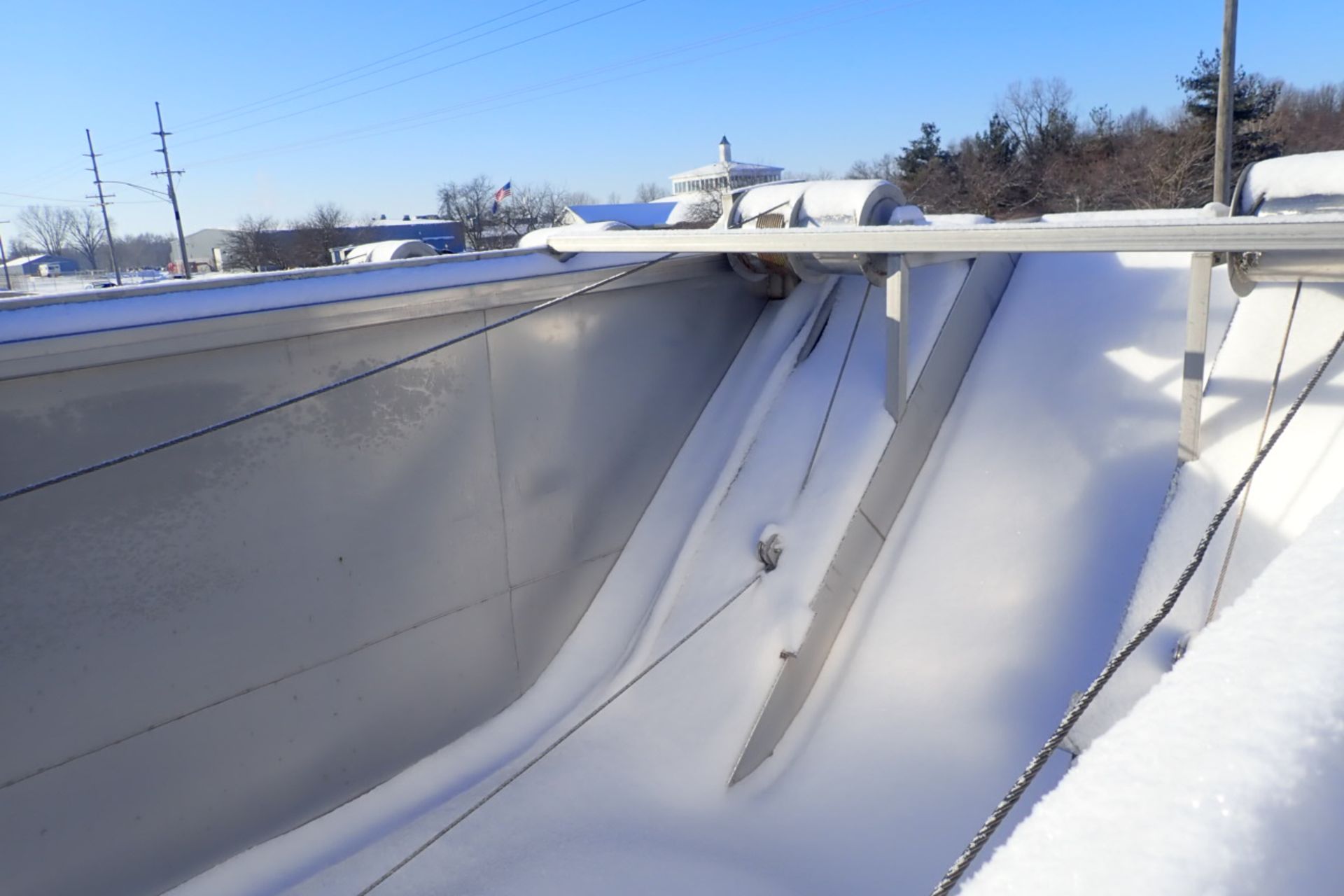 SS semi trailer for unloading pickles, aerated, 32 ft. tandem axle NO TITLE ** Rigging Fee TBD - Image 8 of 9