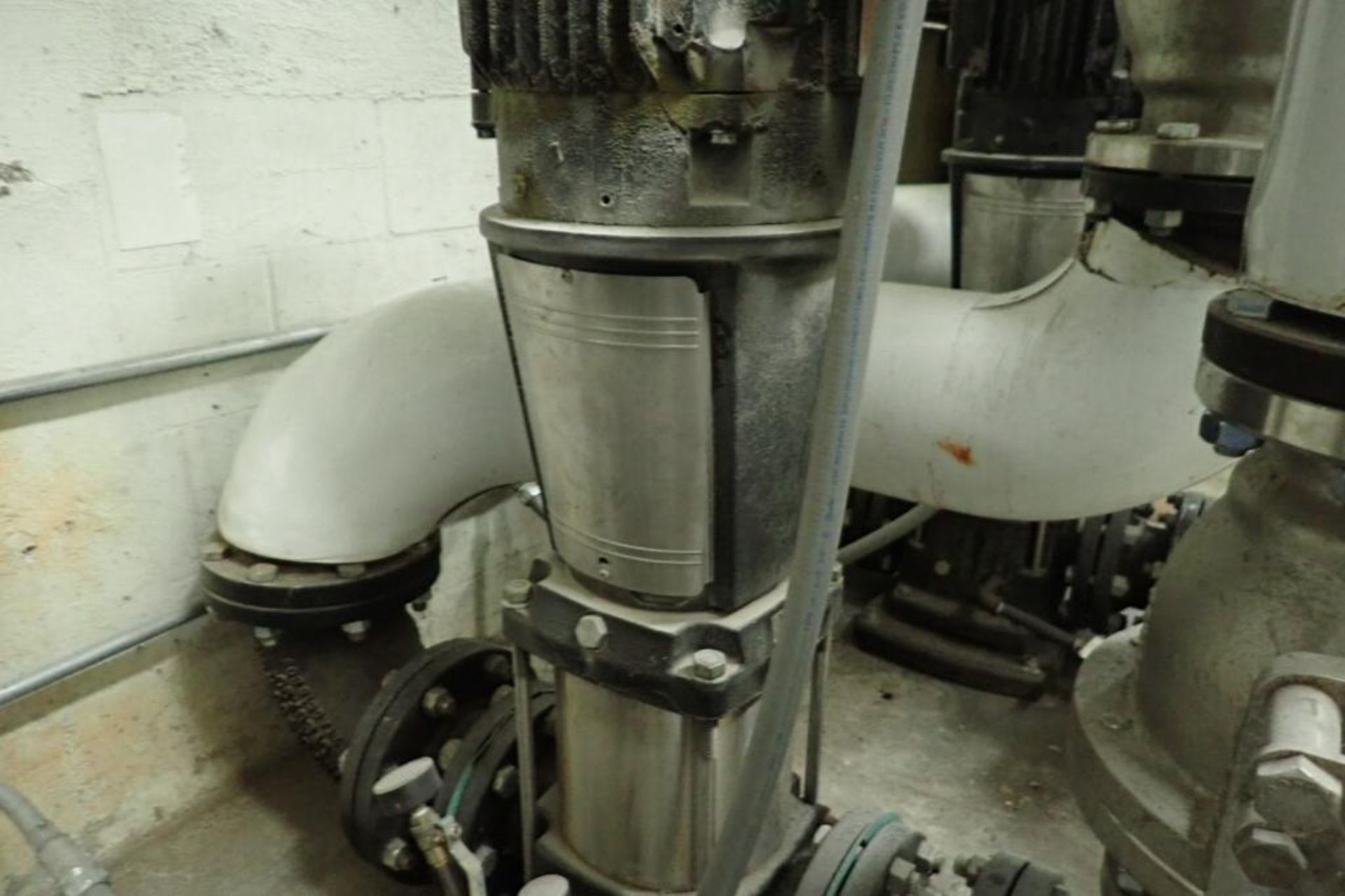 Grundfos 25 hp boiler water pump. **Rigging Fee: $200** (Located in Brooklyn Park, MN.) - Bild 3 aus 6