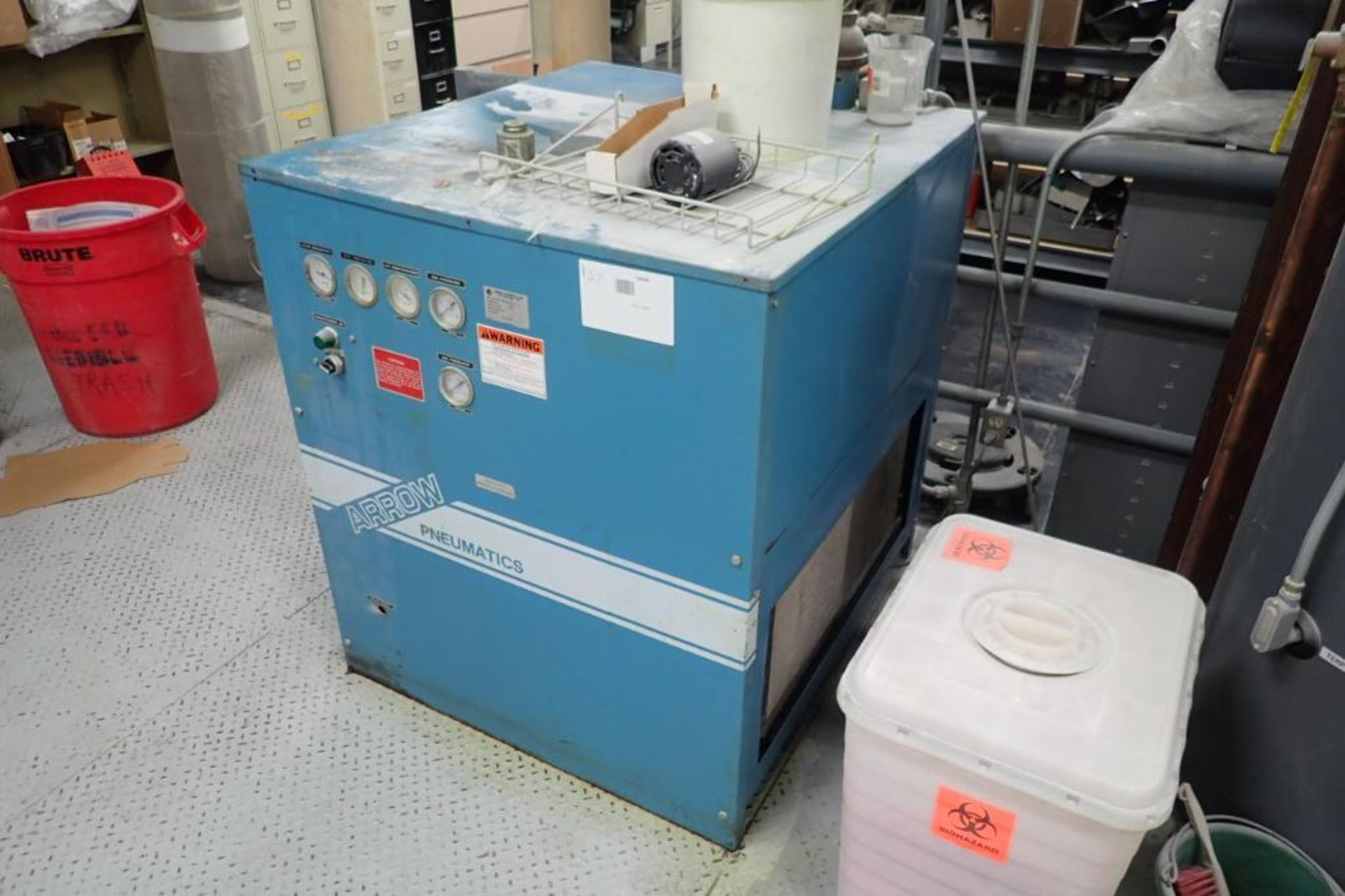 Arrow Pneumatics refrigerated air dryer, Model 3513S-4, SN 10686B, 375 SCFM. **Rigging Fee: $300** ( - Bild 4 aus 5