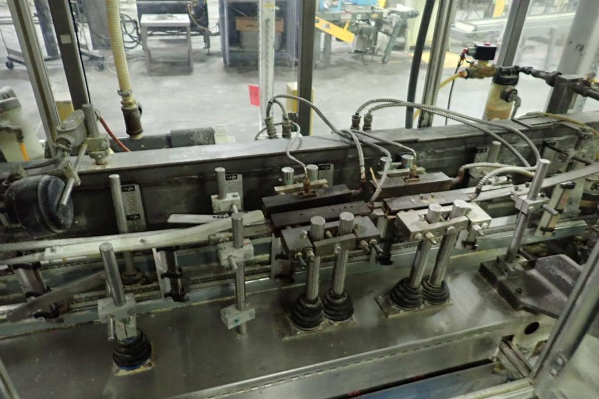 Bartelt horizontal bag former with filling sections, Allen-Bradley panelview plus 700, possible SN 7 - Bild 19 aus 22