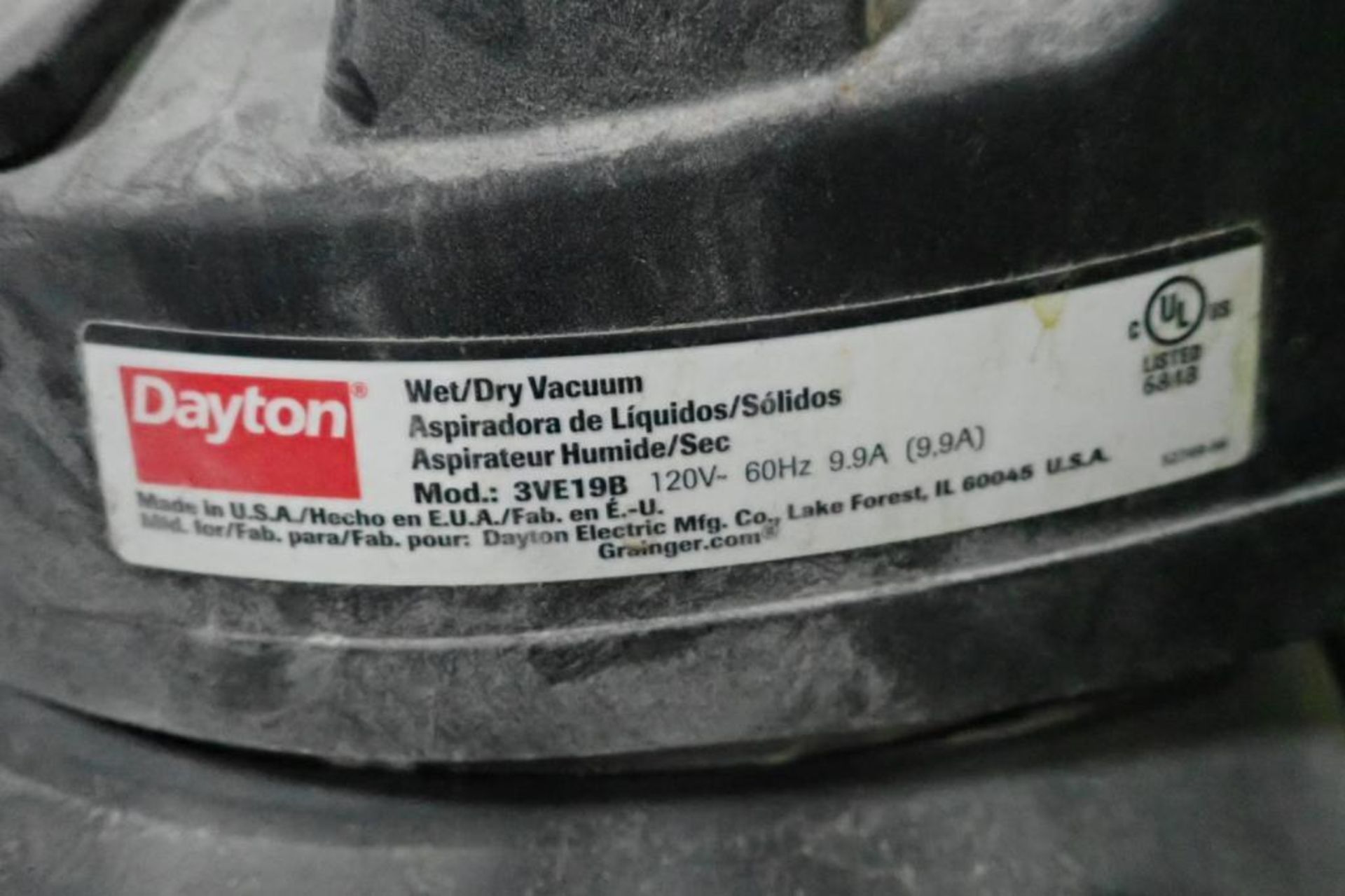 (8) Dayton wet/dry vacuums. **Rigging Fee: $25** (Located in Brooklyn Park, MN.) - Image 3 of 3