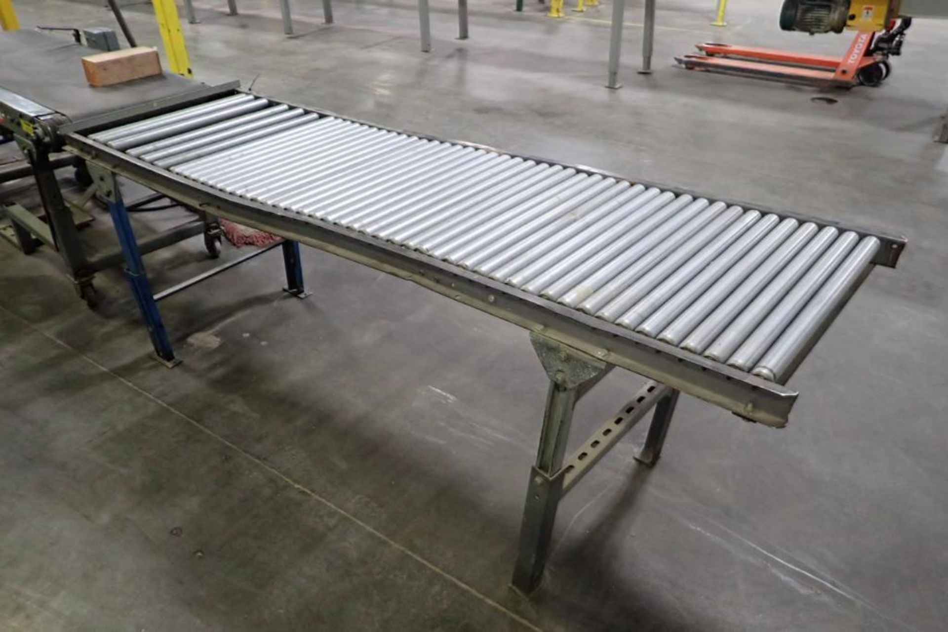 Gravity roller conveyor, 84 in. long x 22 in. wide x 35 in. tall, adjustable legs, damaged frame. ** - Image 3 of 3