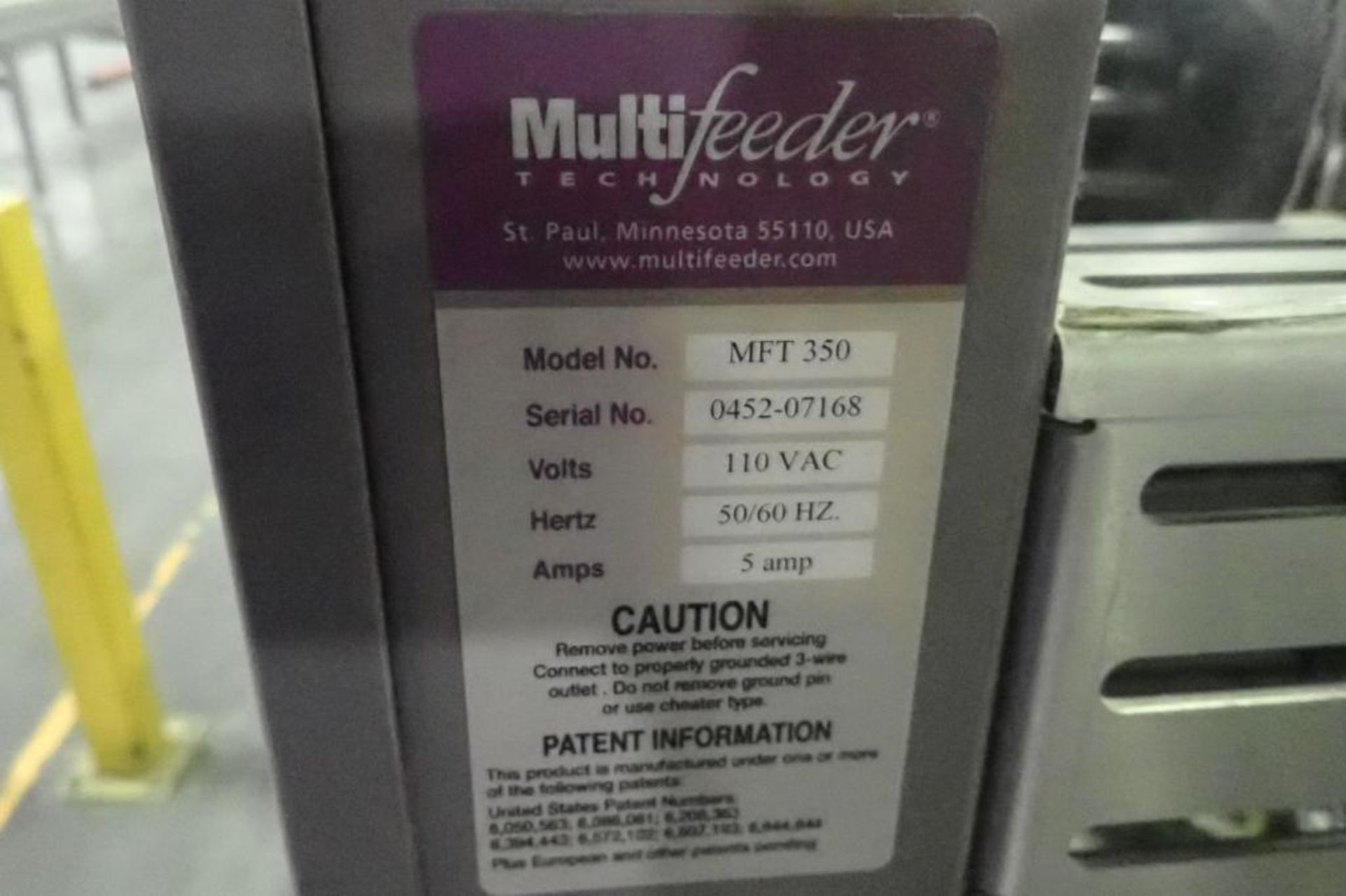 Multi-Feed card feeder, Model MFT 350, SN 0452-07168, on stand.. **Rigging Fee: $250** (Located in B - Bild 2 aus 6