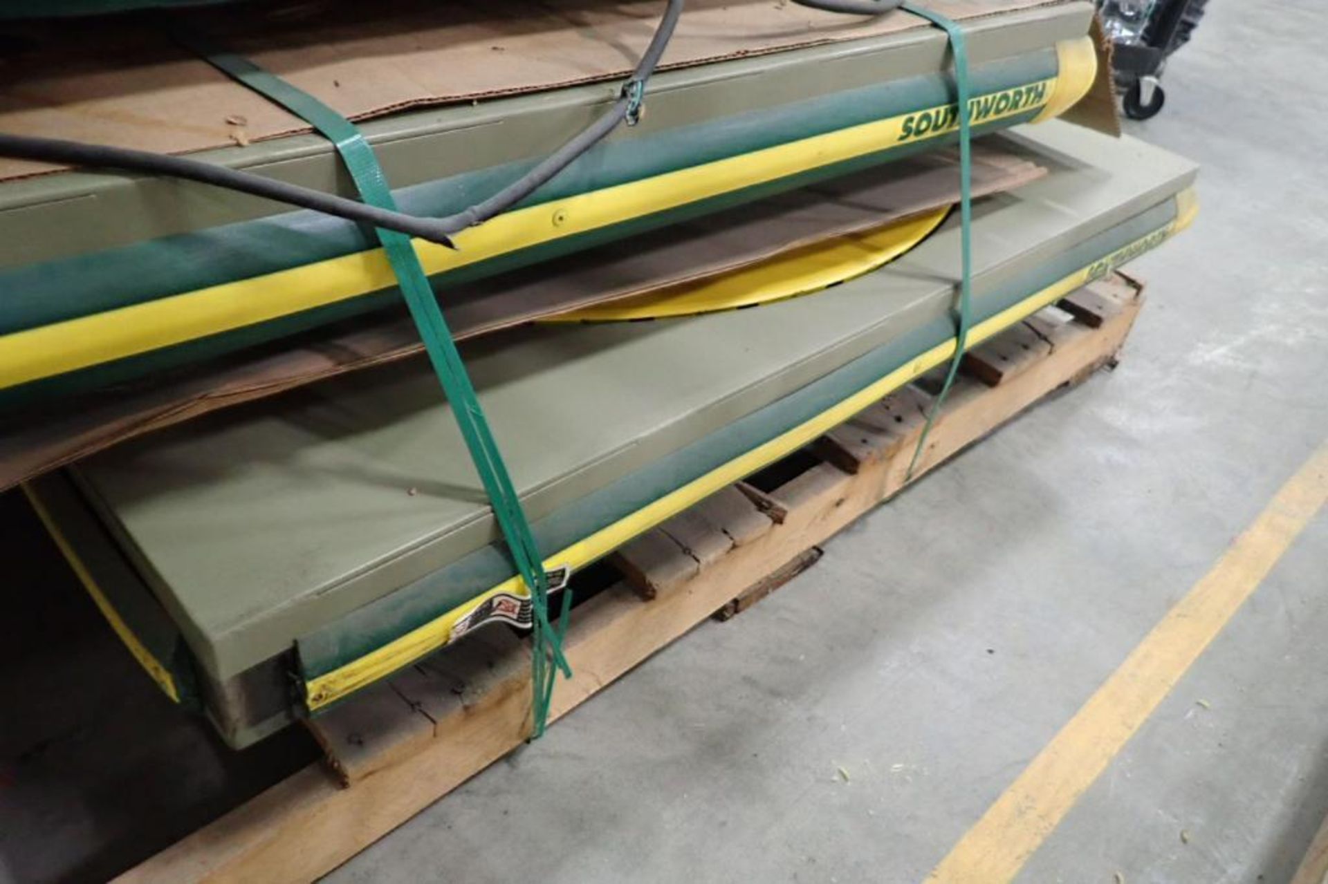 Southworth electric pallet lift, 3500 lb. capacity, 115 volt, foot pedal control. **Rigging Fee: $75 - Image 2 of 4