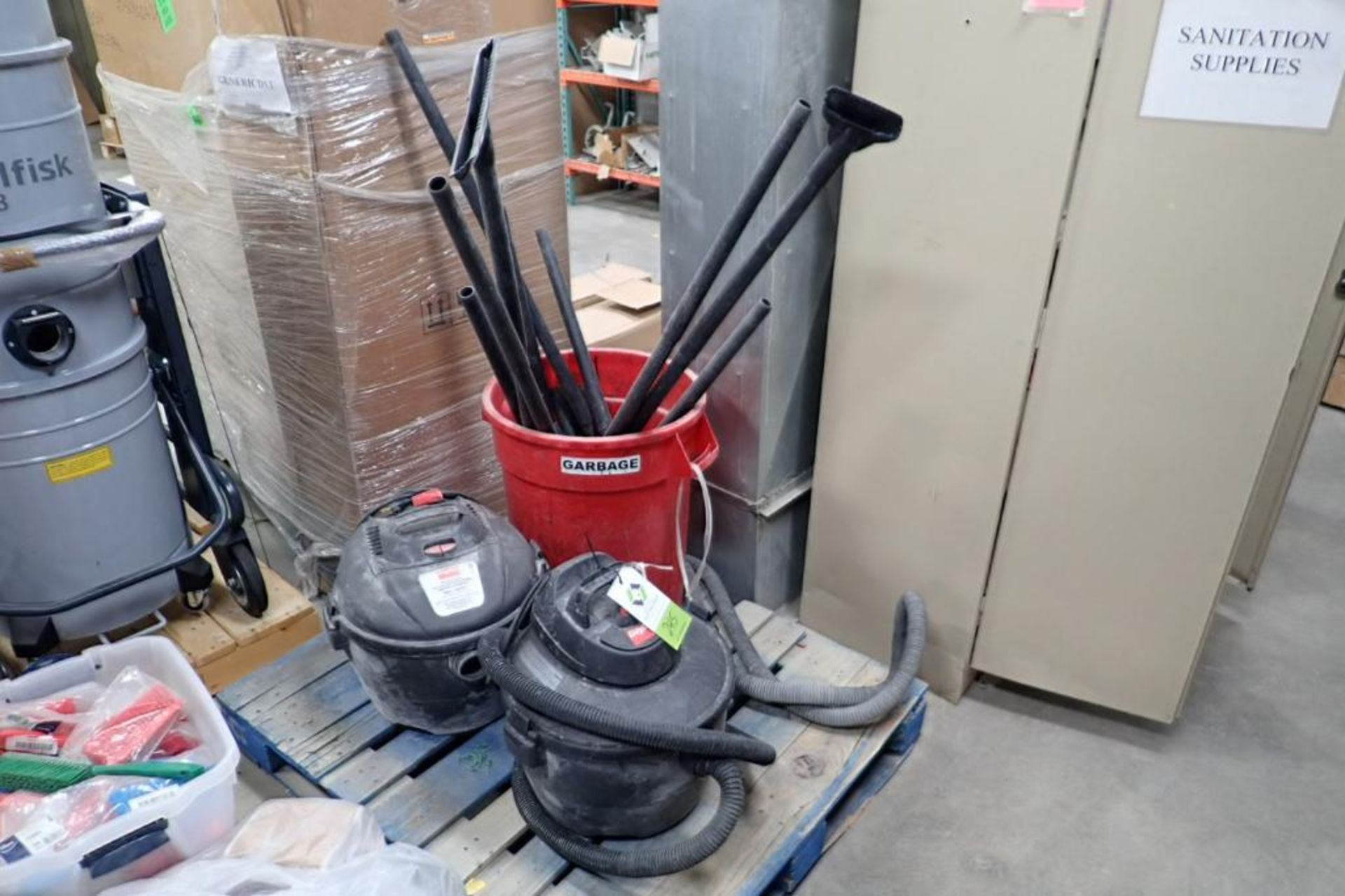 (2) Dayton wet/dry vacuums, assorted attachments. **Rigging Fee: $25** (Located in Brooklyn Park, MN