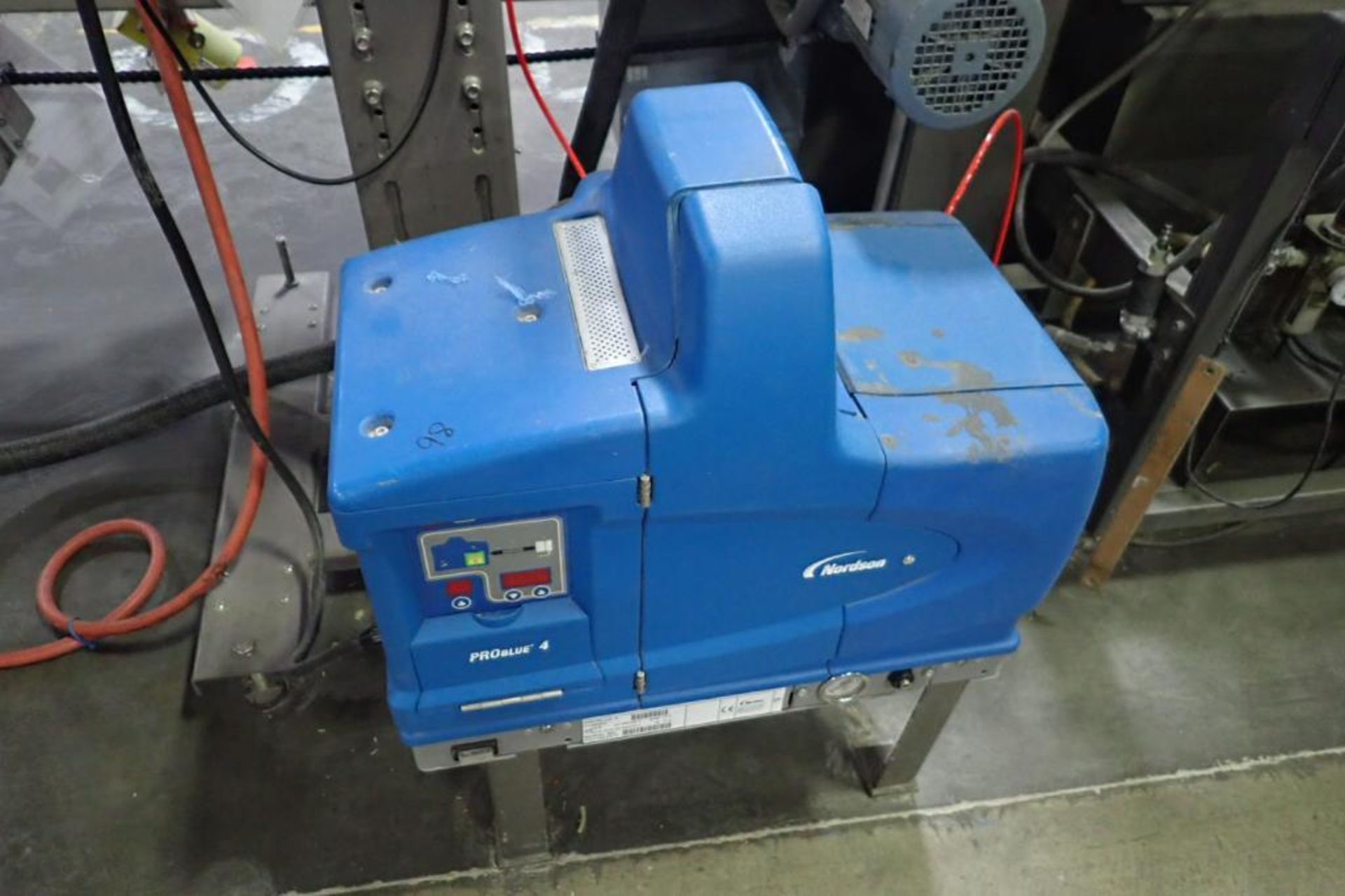 Nordson Problue 4 hot melt glue pot, with hand wand, SN ES17A02972. **Rigging Fee: $150** (Located i