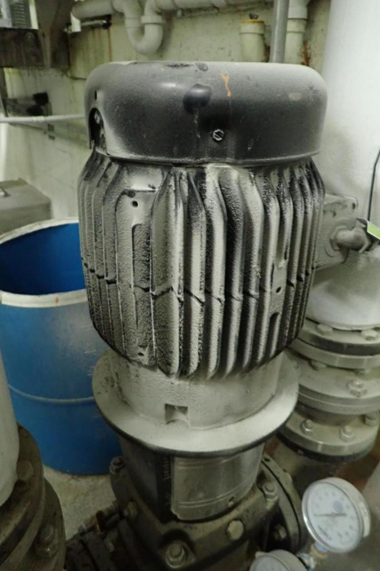Grundfos 10 hp boiler water pump. **Rigging Fee: $200** (Located in Brooklyn Park, MN.) - Bild 3 aus 6