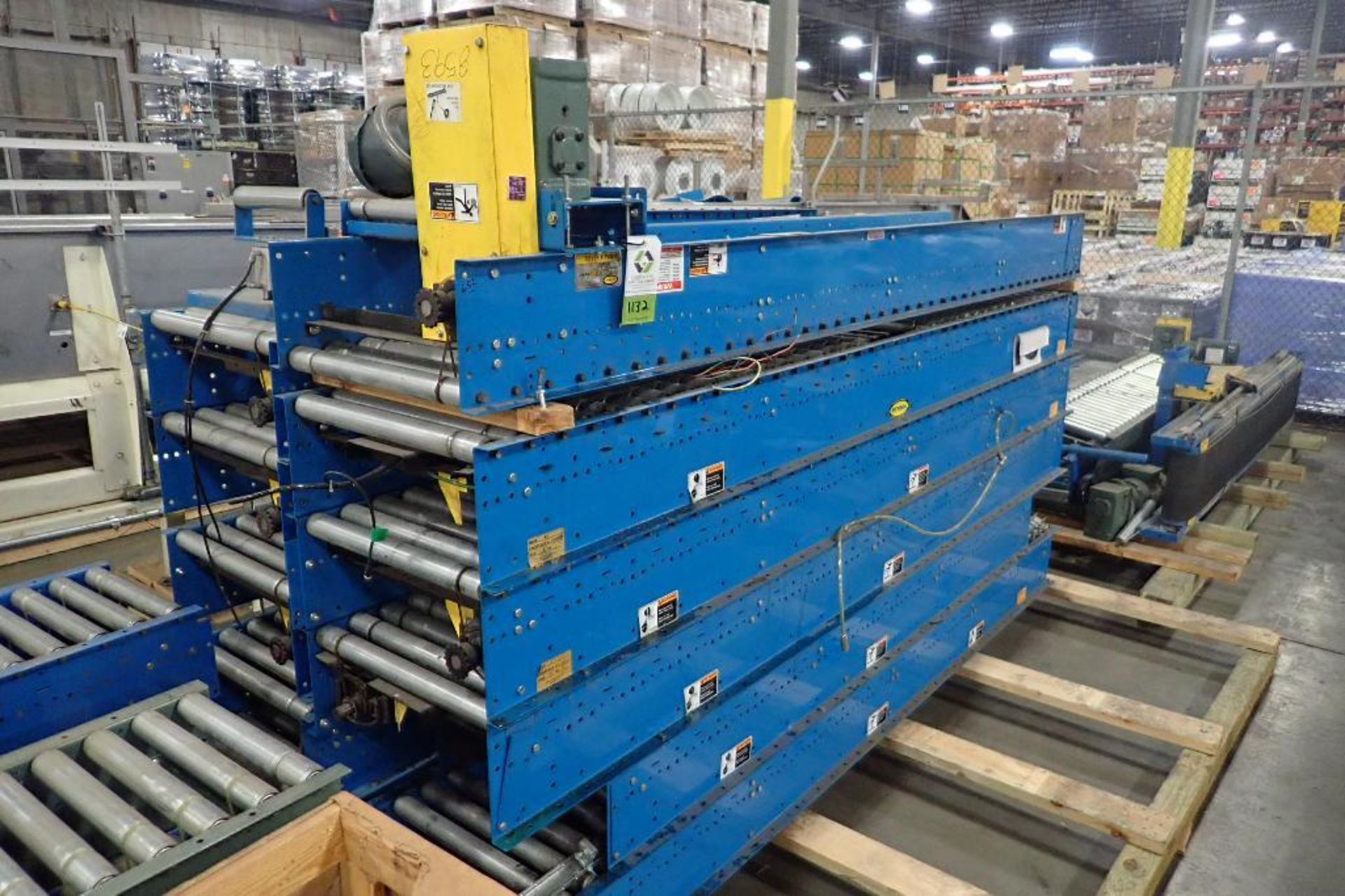 Skid of Hytrol powered roller conveyor, (12) sections, approx. 110 ft. x 20 in. wide, 1 motor and dr - Image 4 of 6